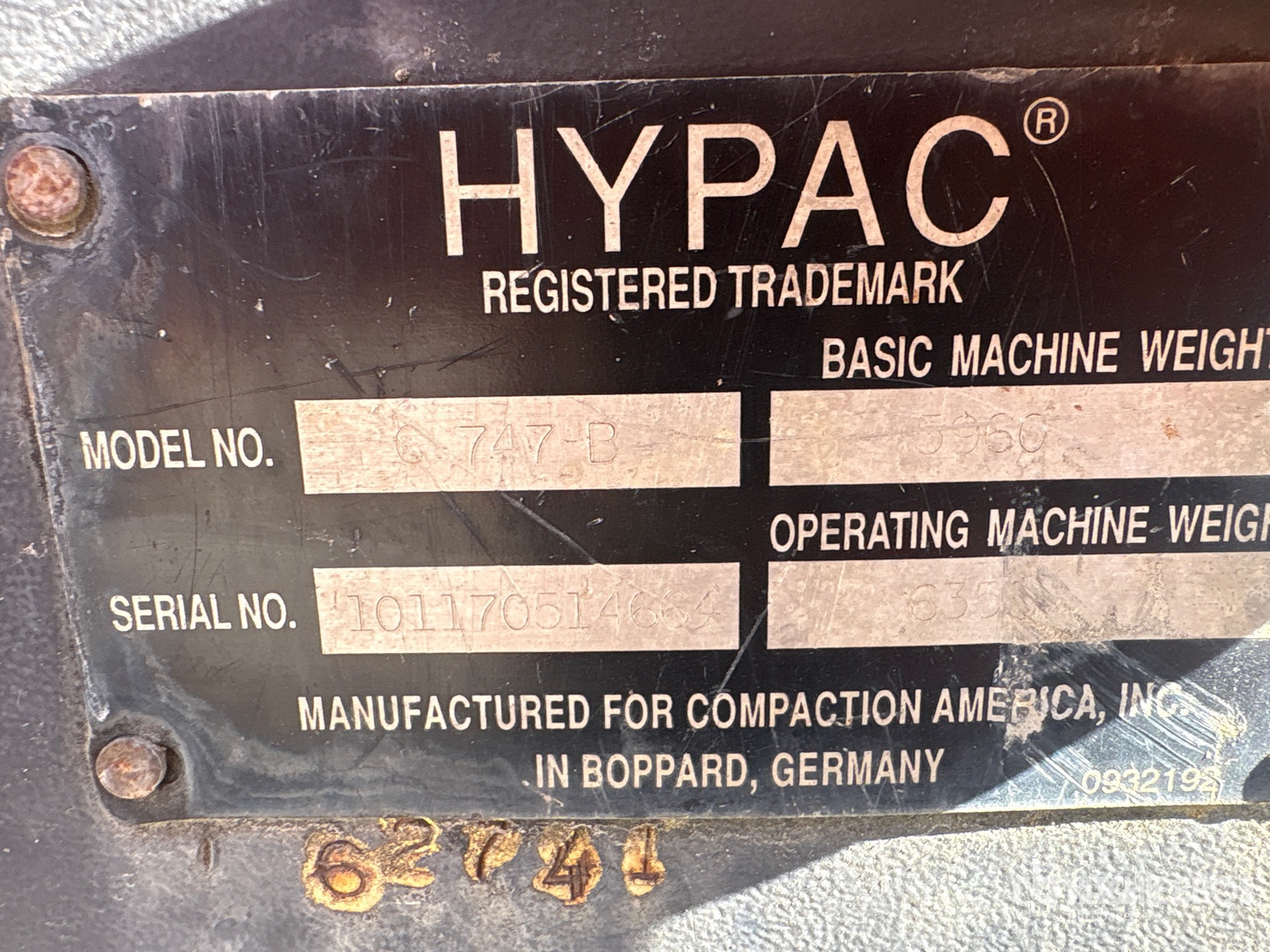 2000 Hypac C747B