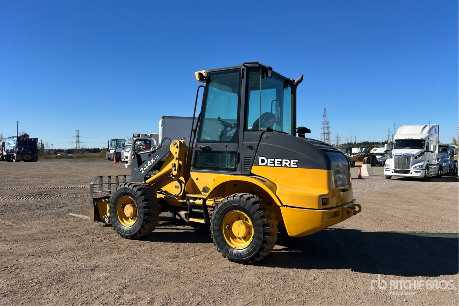 2018 John Deere 244K-II
