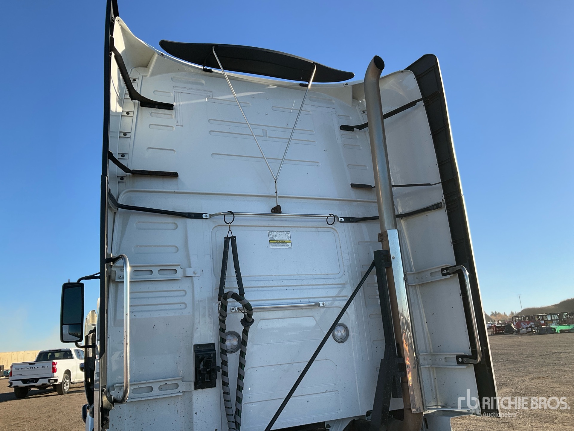 2022 Volvo VNL760