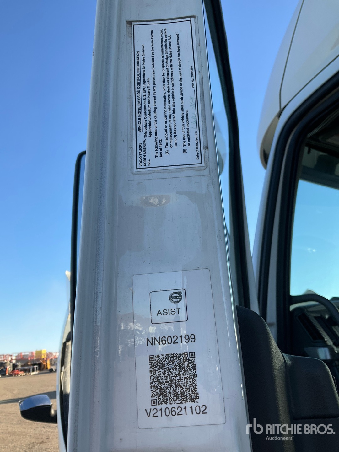 2022 Volvo VNL760