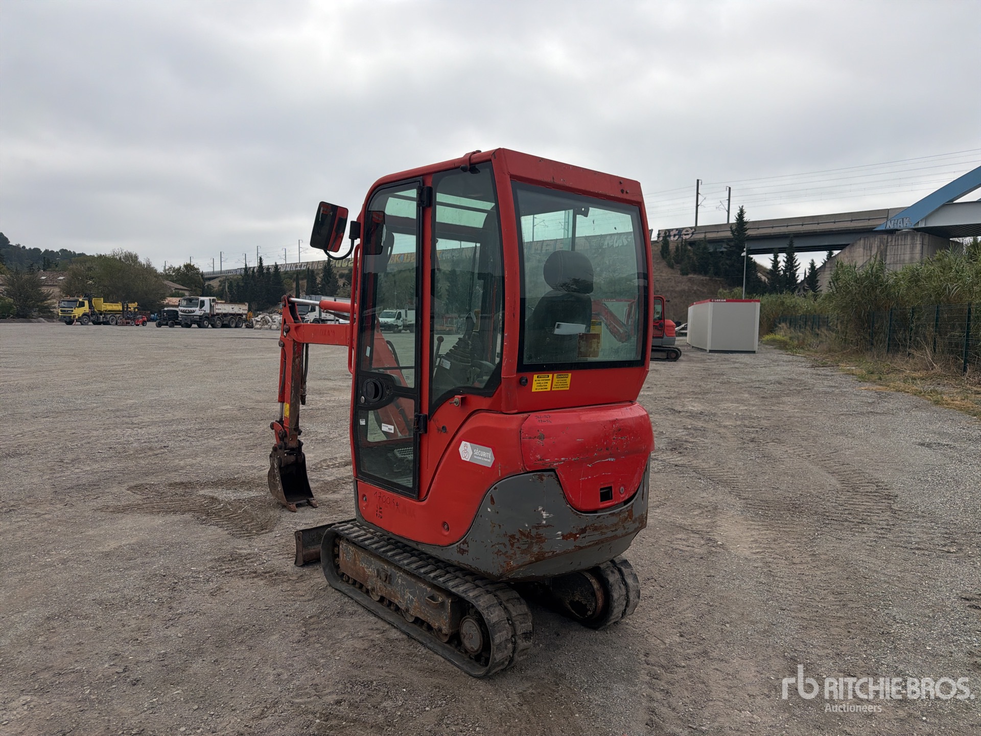 2014 Yanmar SV17