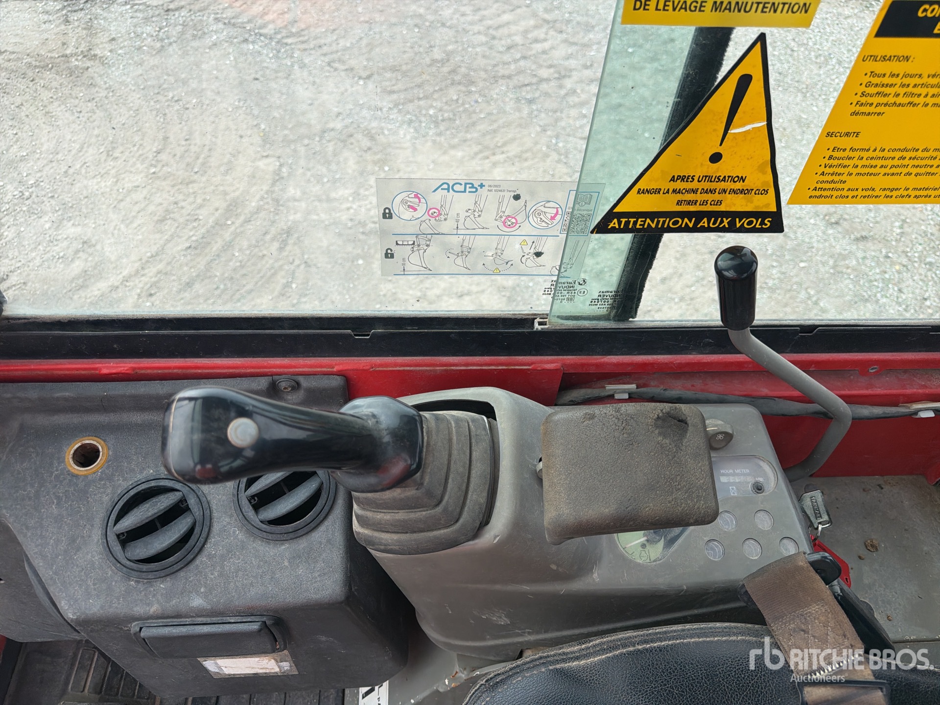 2014 Yanmar SV17