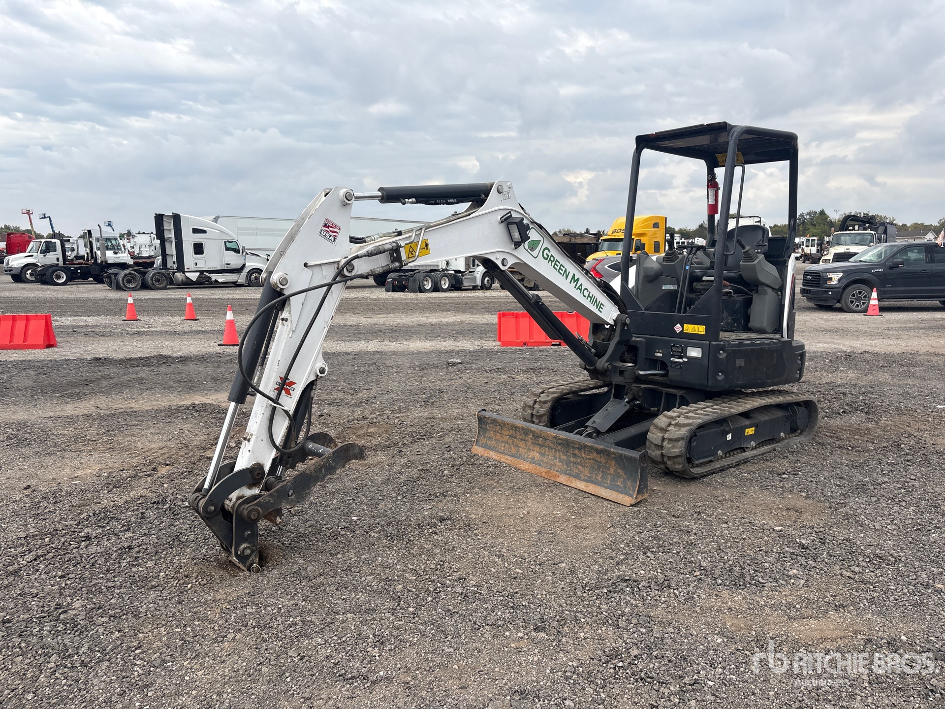 Photo of 2021 Bobcat E32I
