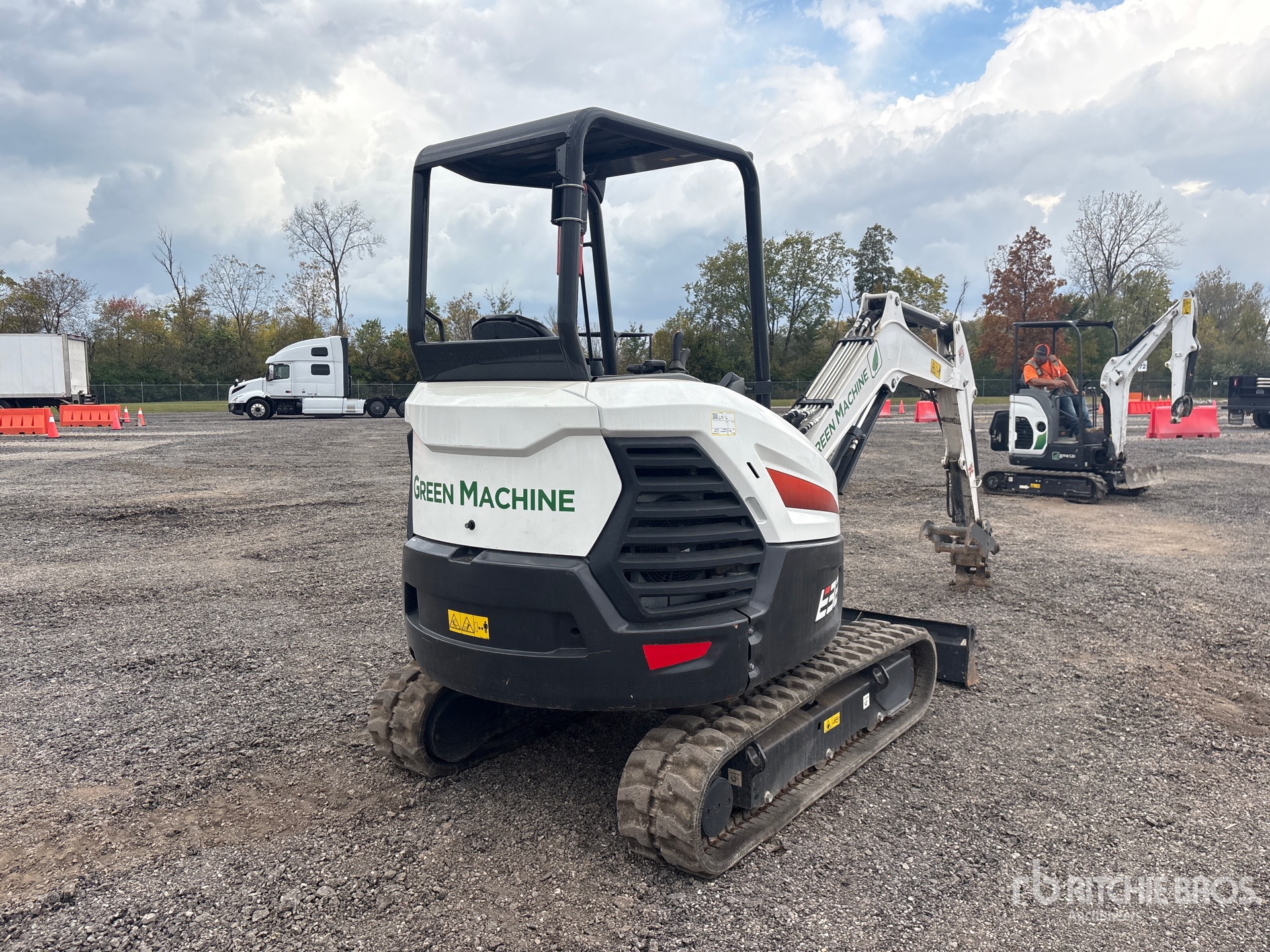 2021 Bobcat E32I