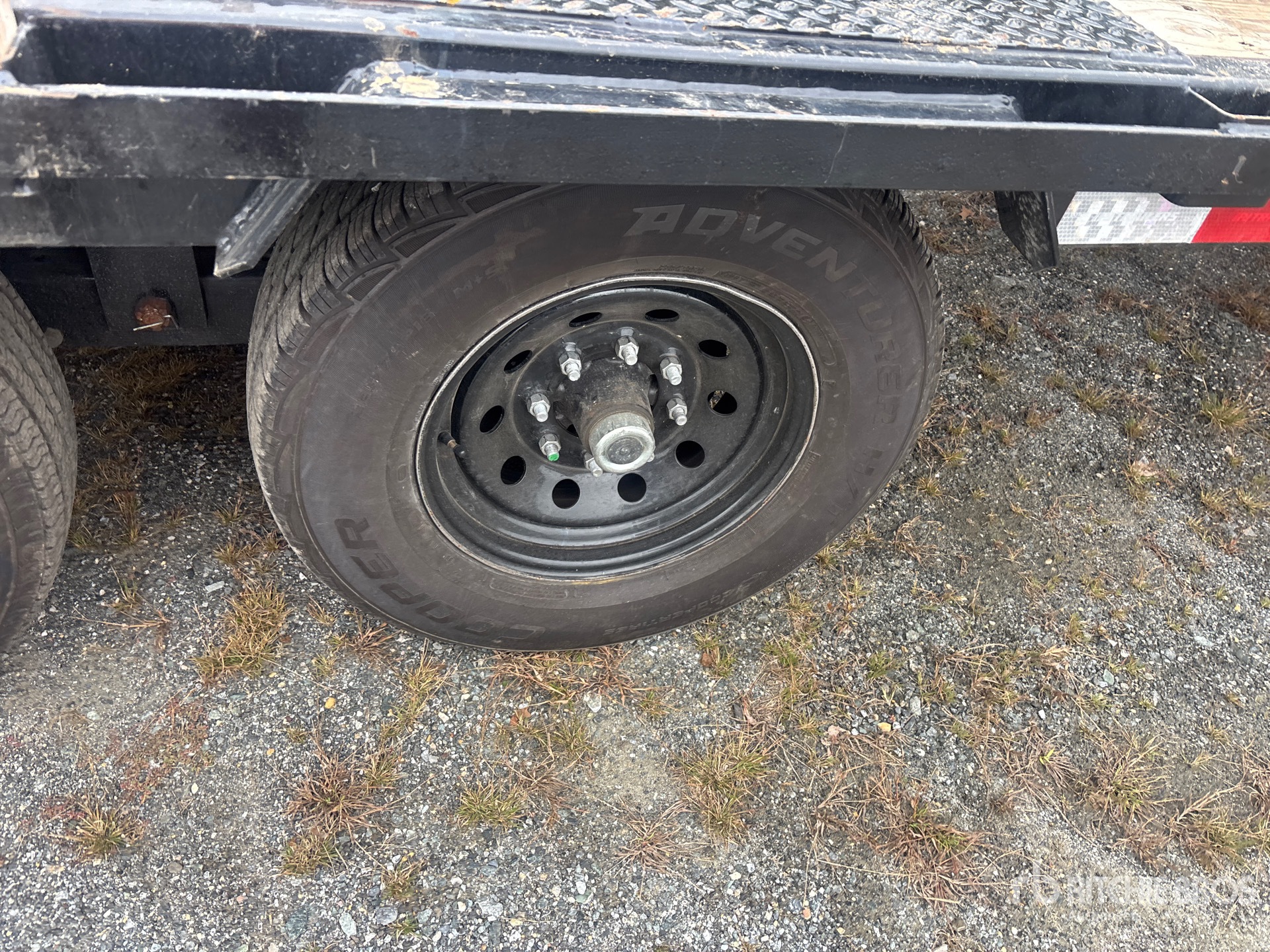 2027 Pj Trailers LQ302