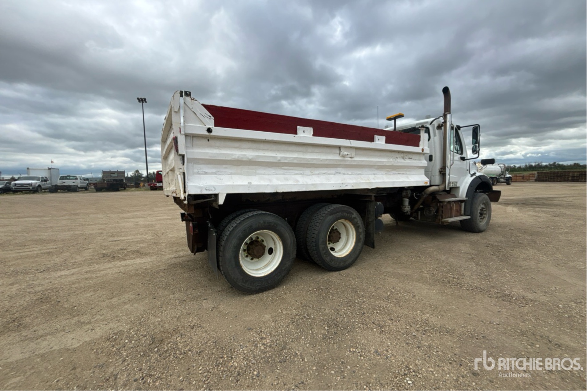 2012 Freightliner M2 112