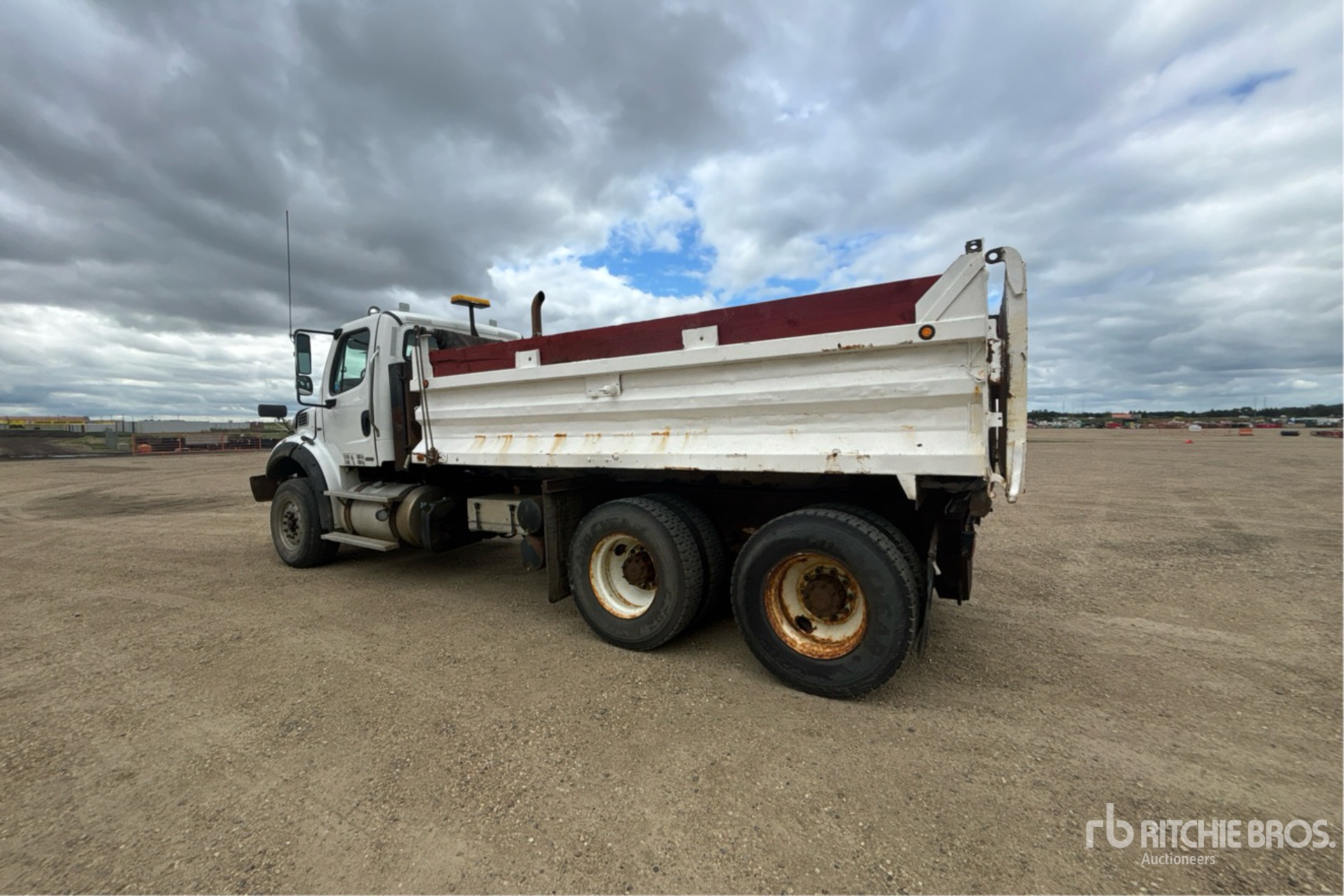 2012 Freightliner M2 112