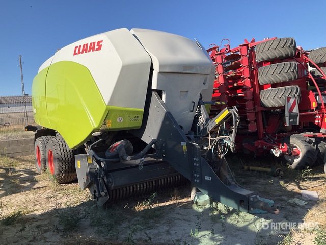 2018 Class QUADRANT 5200 Round Baler