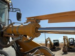 Hydraulics with Bucket Tilt Cylinders