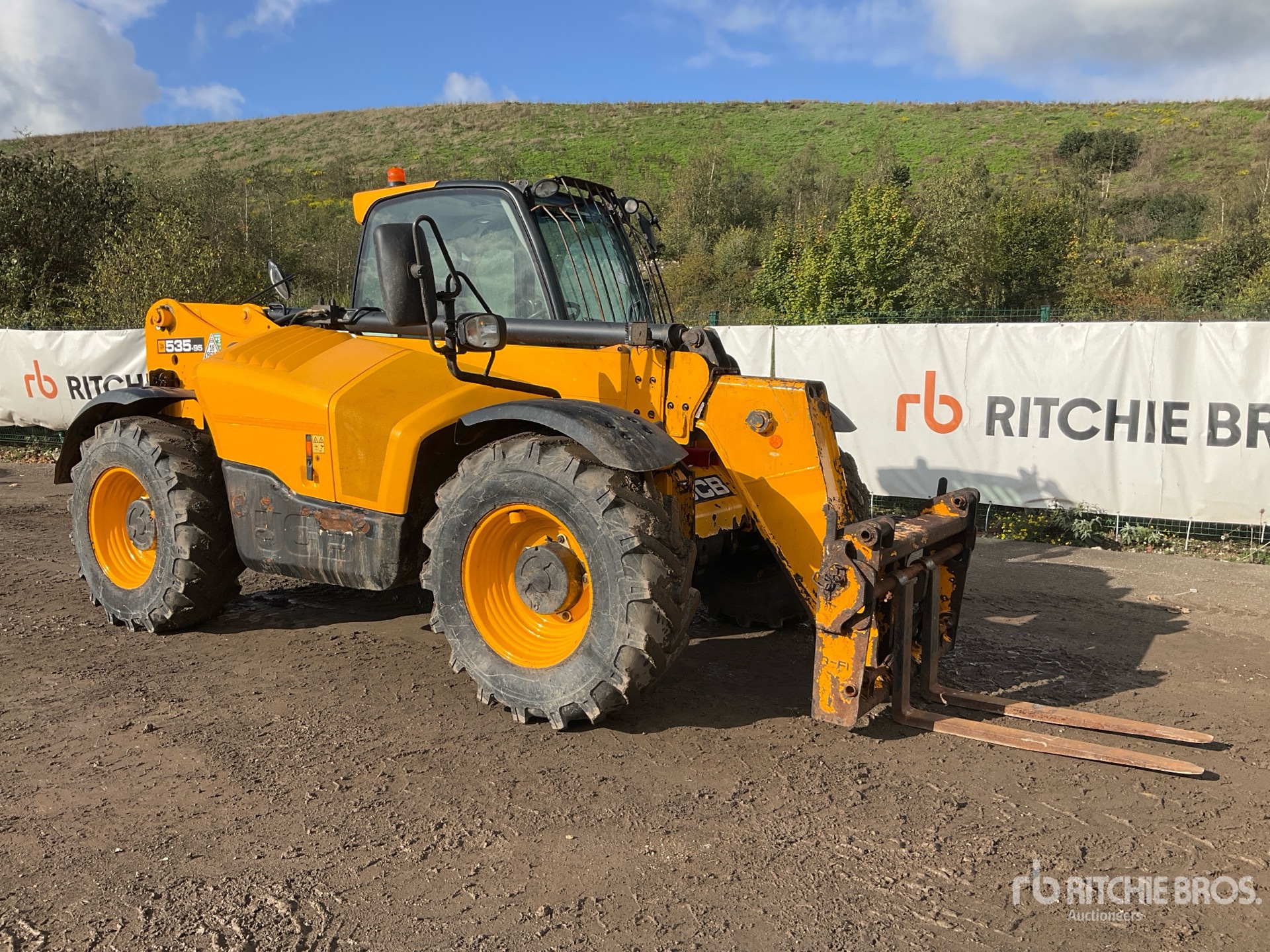 2022 JCB 535-95
