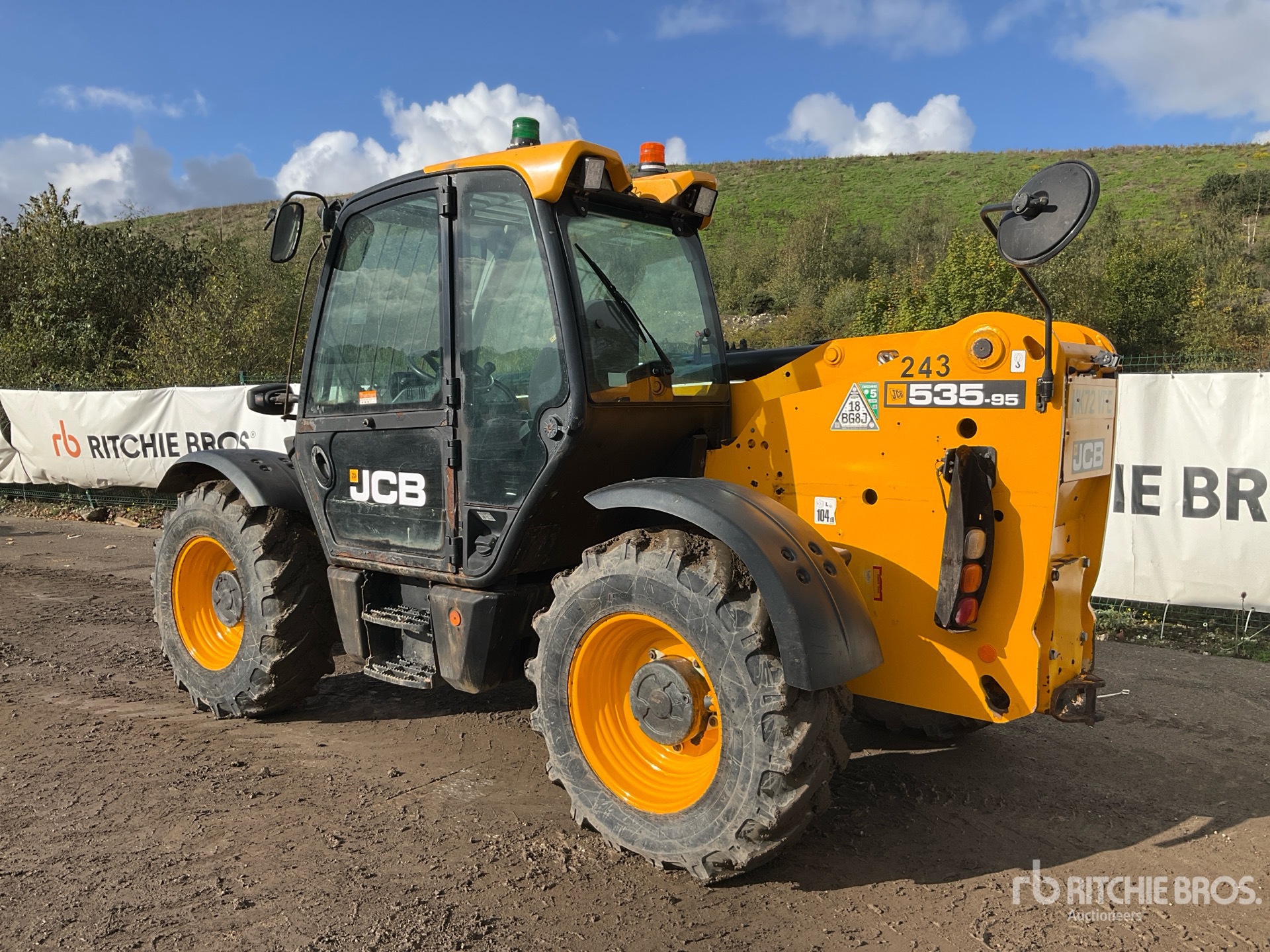 2022 JCB 535-95