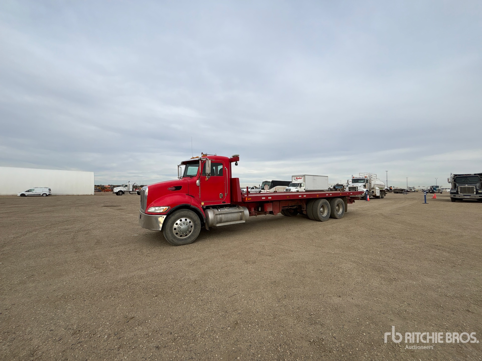 2006 Peterbilt 335