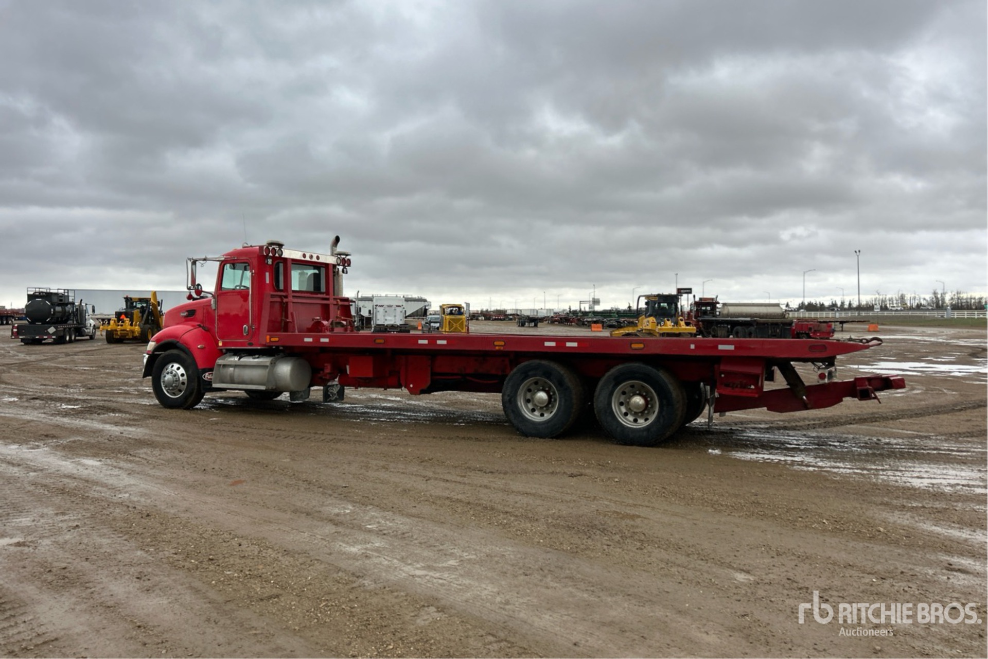 2006 Peterbilt 335