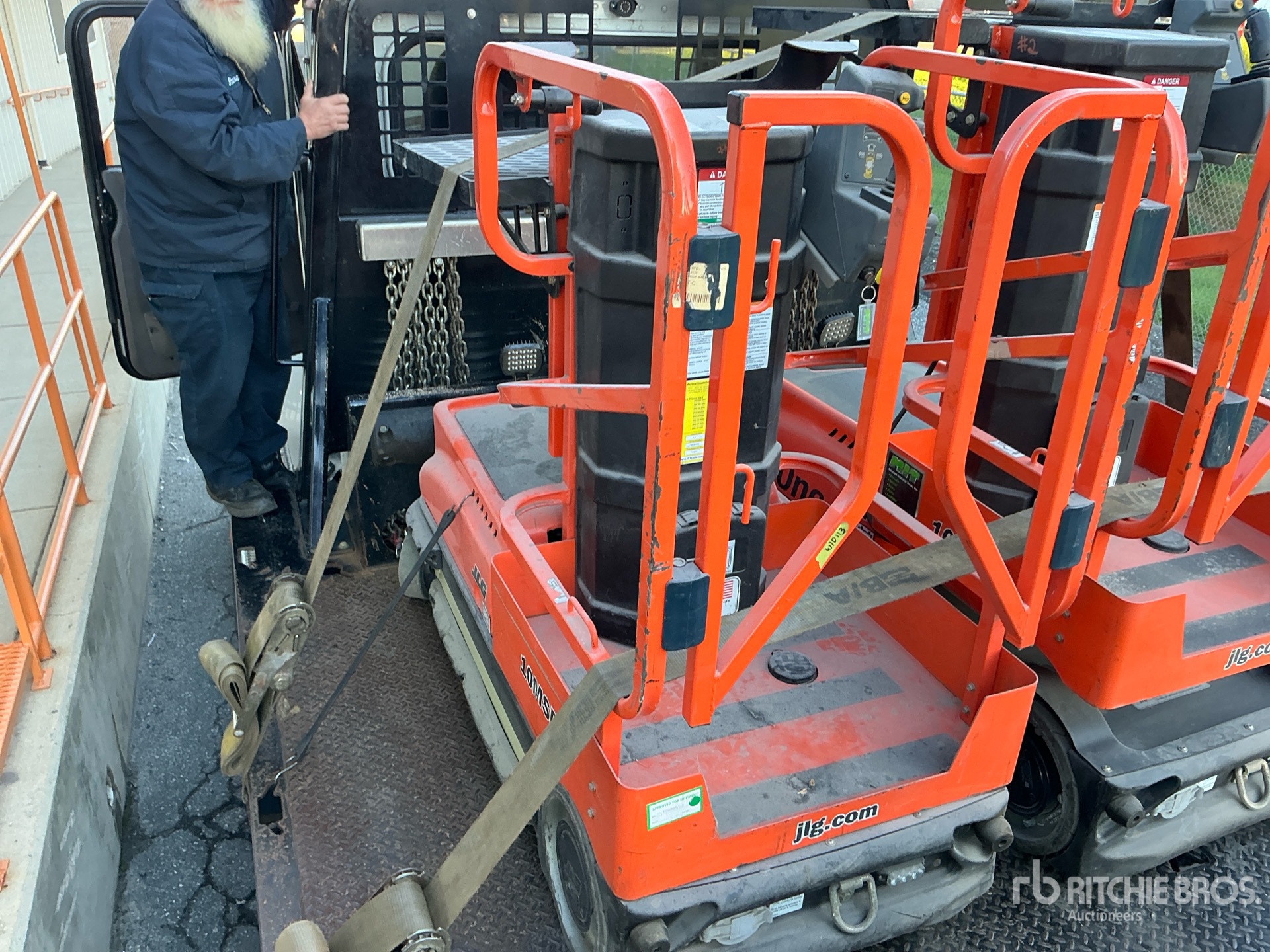 2020 JLG 10MSP