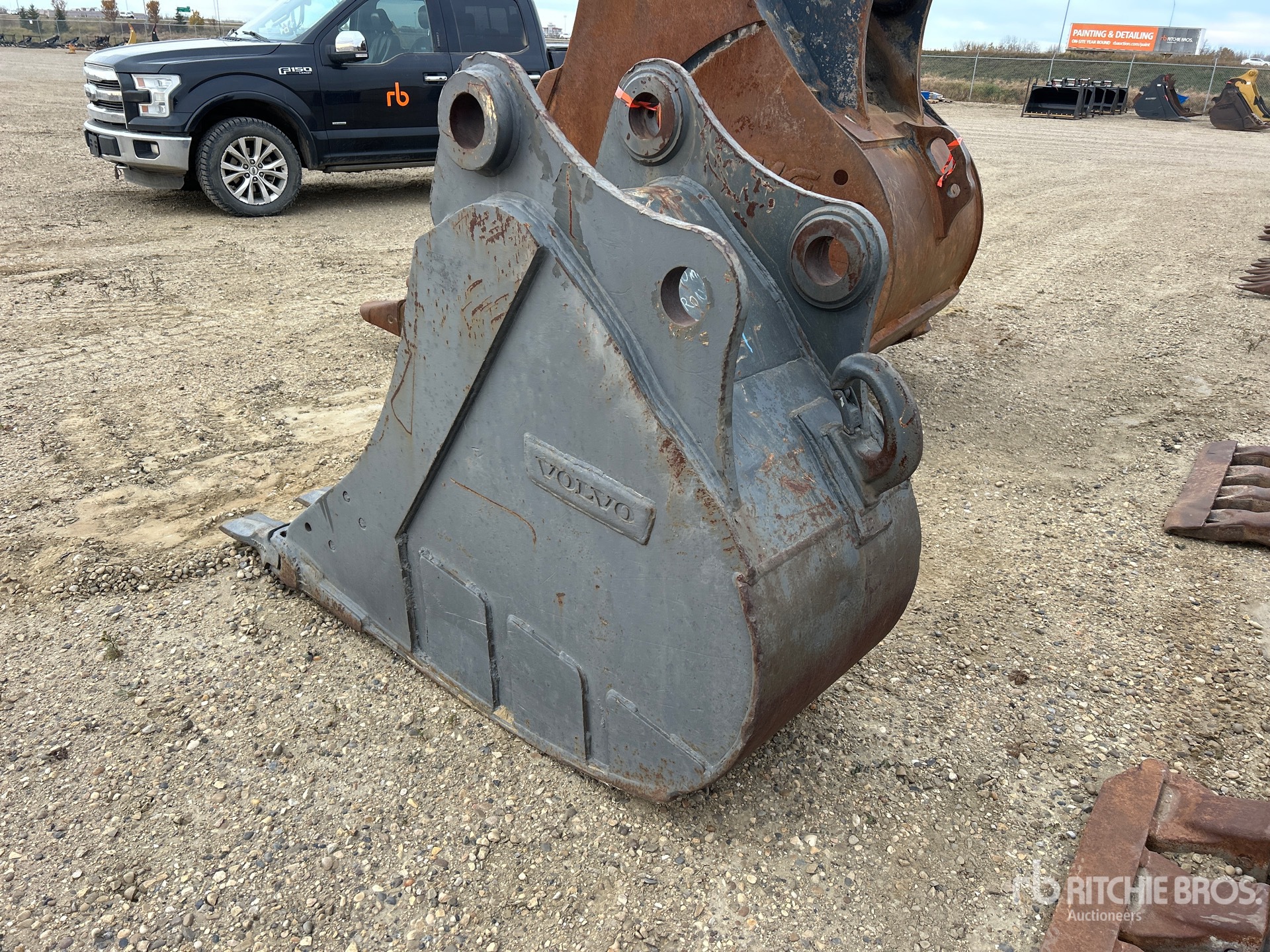 Volvo 24 IN DIGGING - FITS 200 SERIES ...