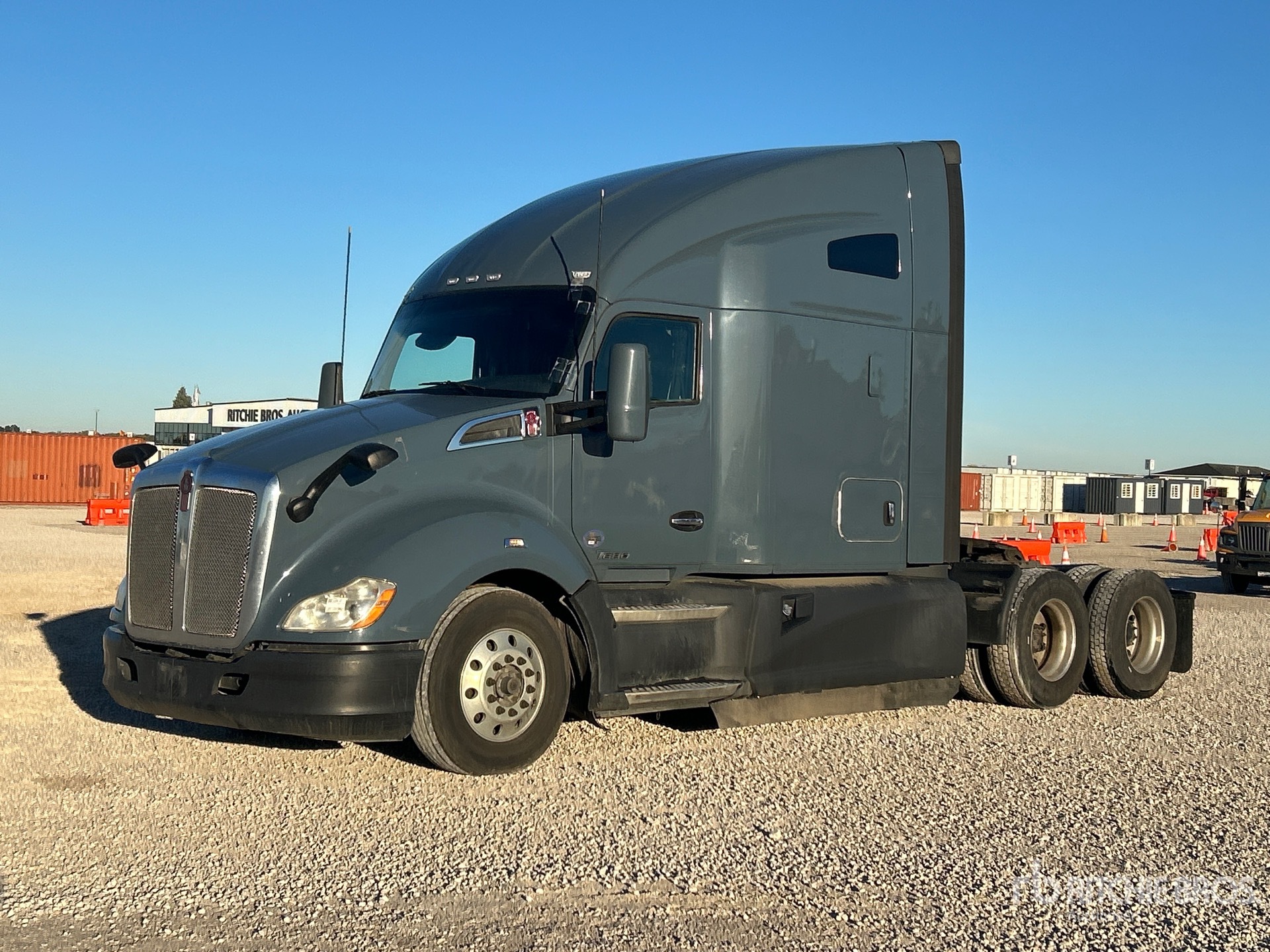 Photo of 2021 Kenworth T680
