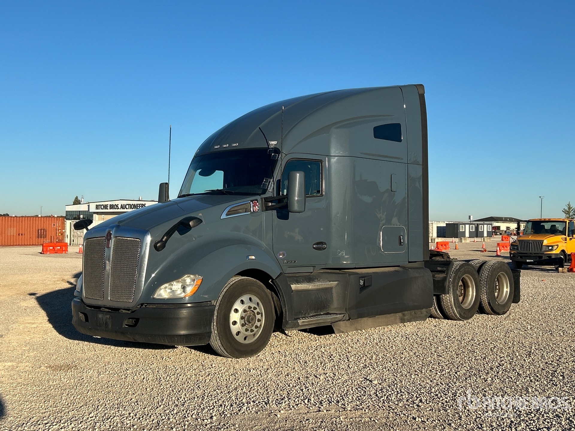 2021 Kenworth T680