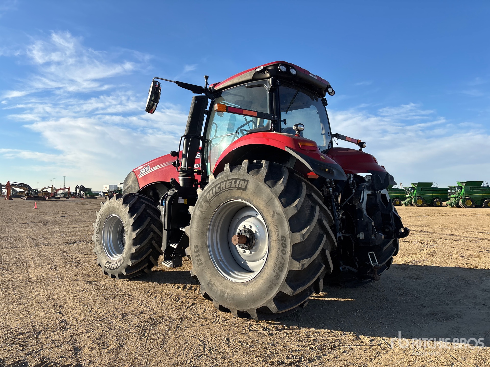 2023 Versatile MAGNUM 250