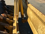 Hydraulics with Blade Lift Cylinders
