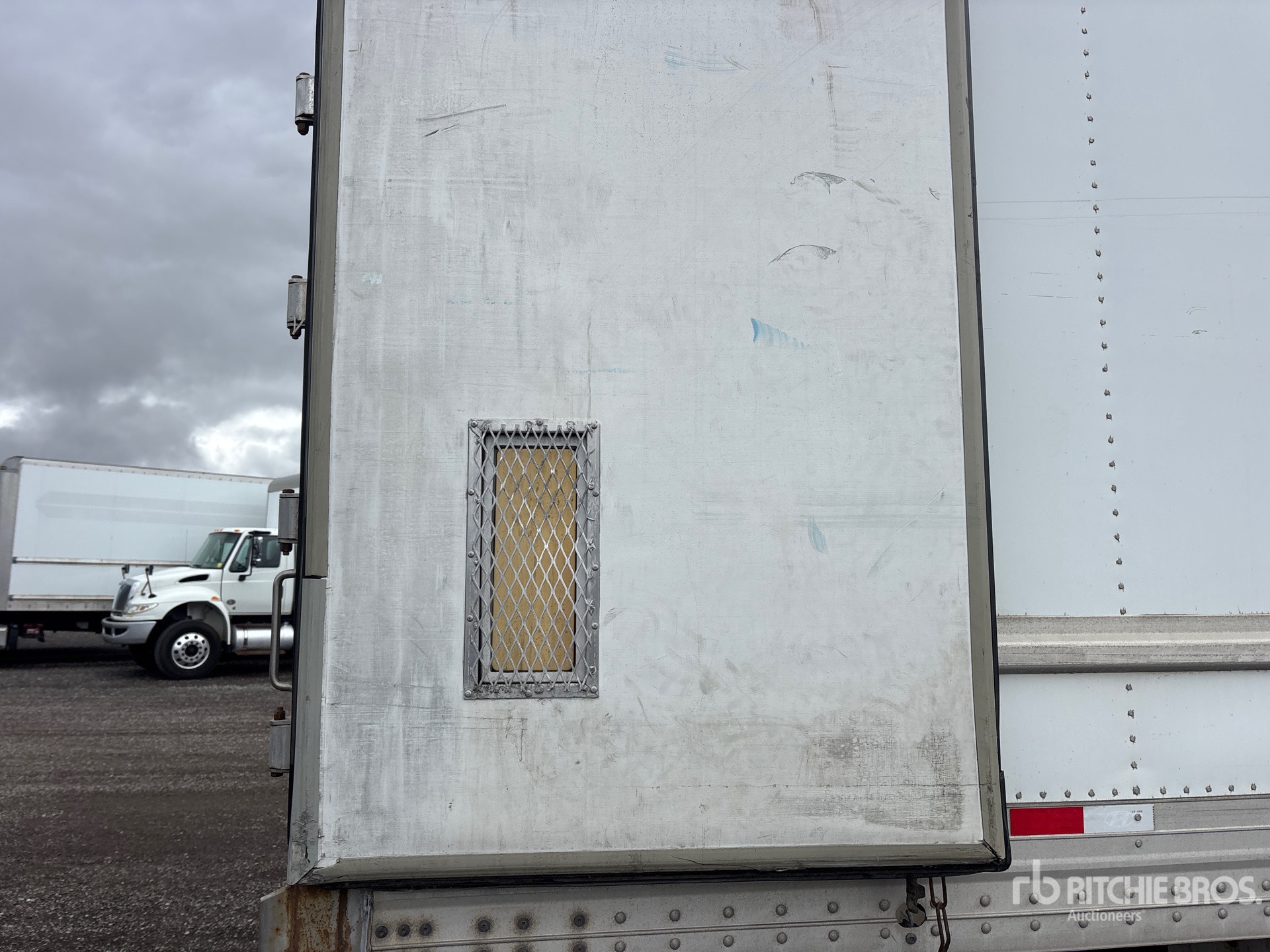 2015 Hyundai 53 FT X 102 IN T/A