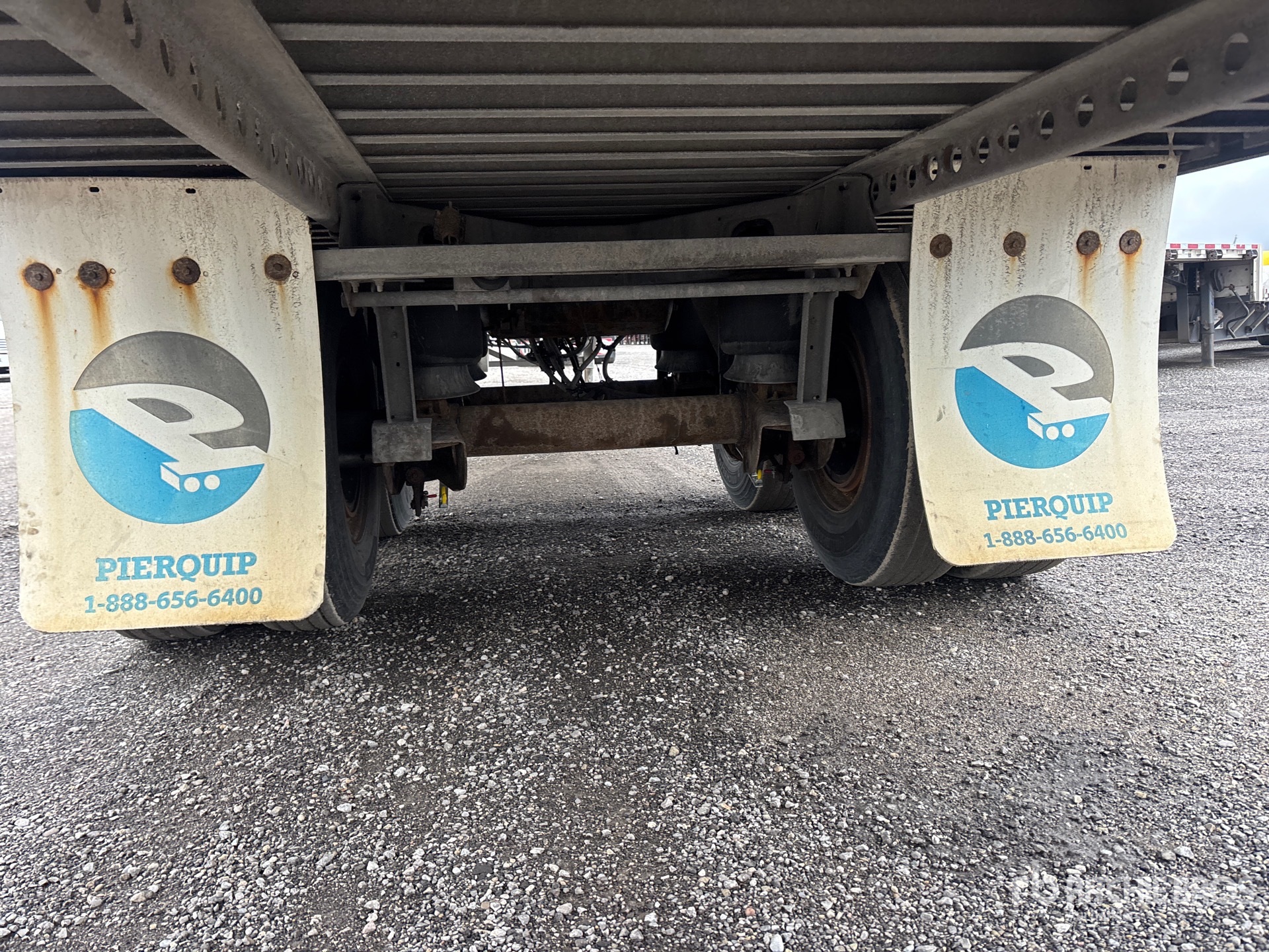 2015 Hyundai 53 FT X 102 IN T/A