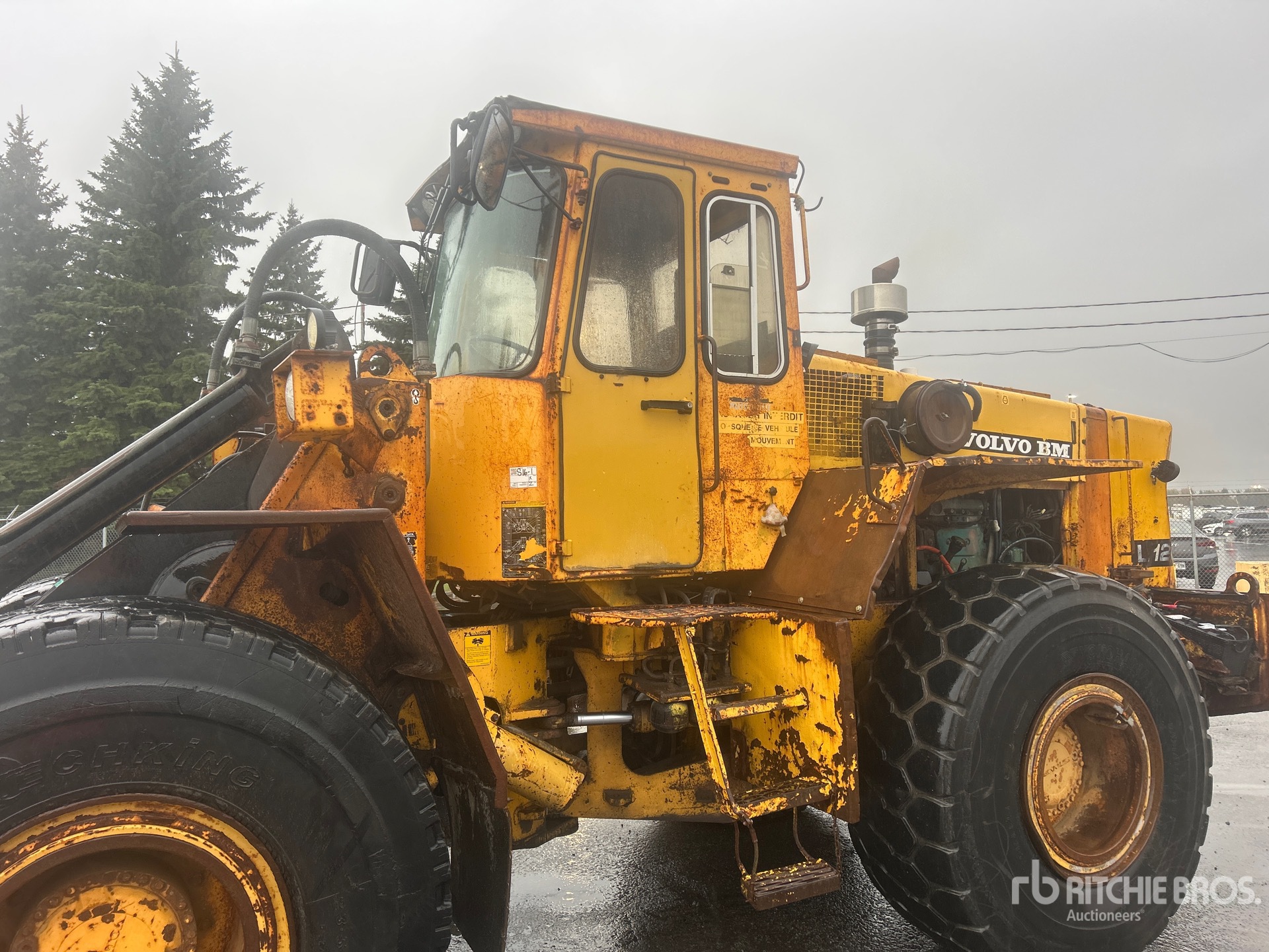 1988 Volvo L120