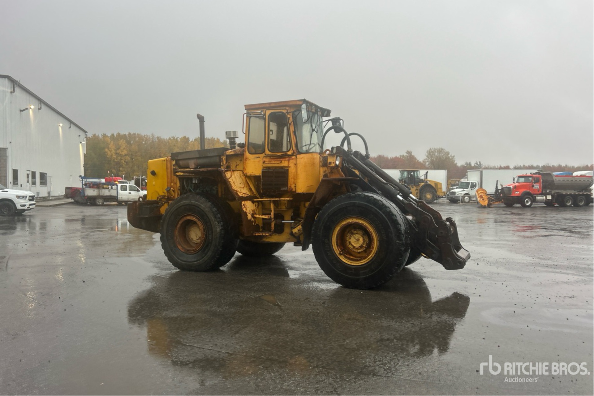 1988 Volvo L120