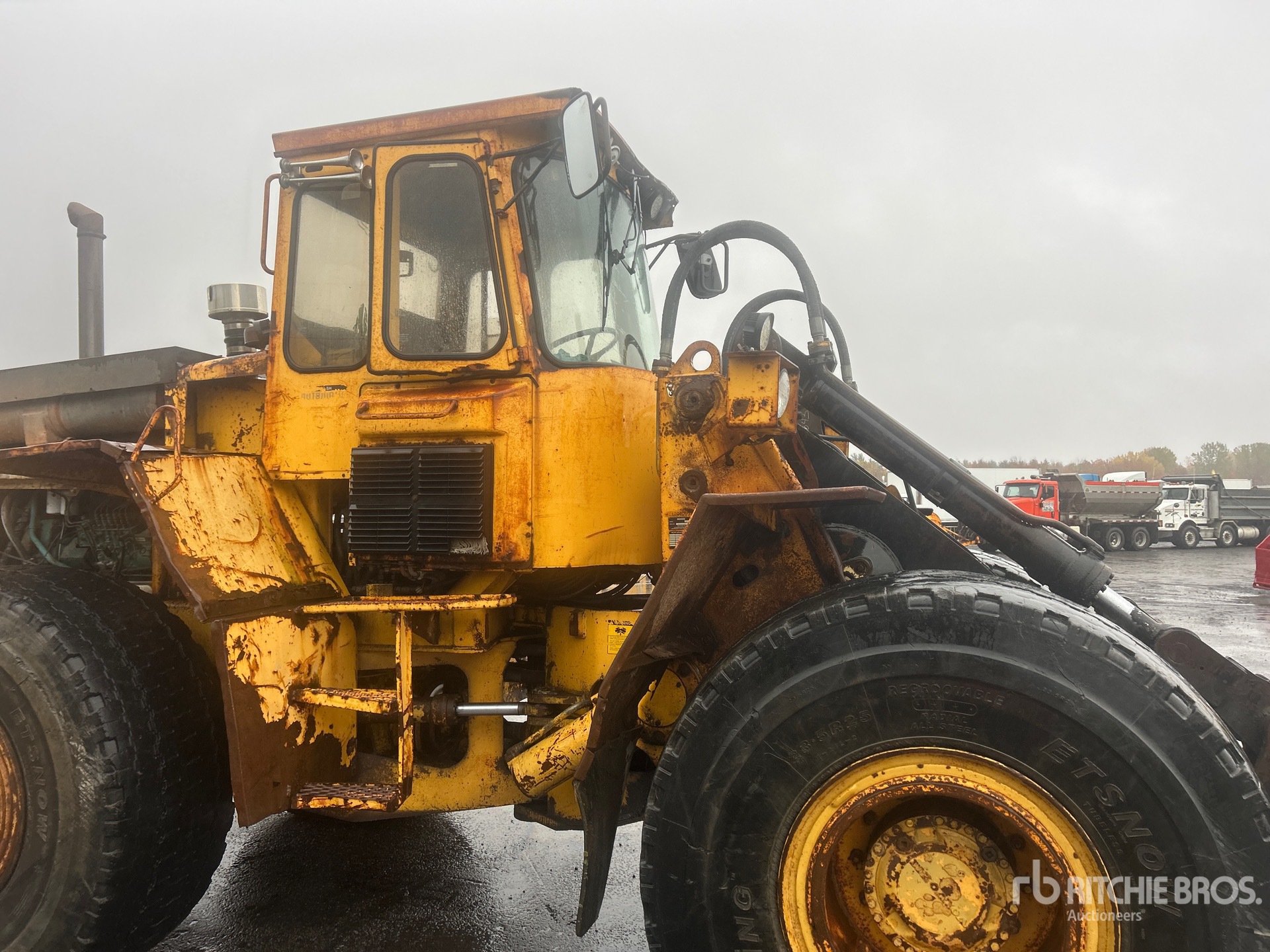 1988 Volvo L120