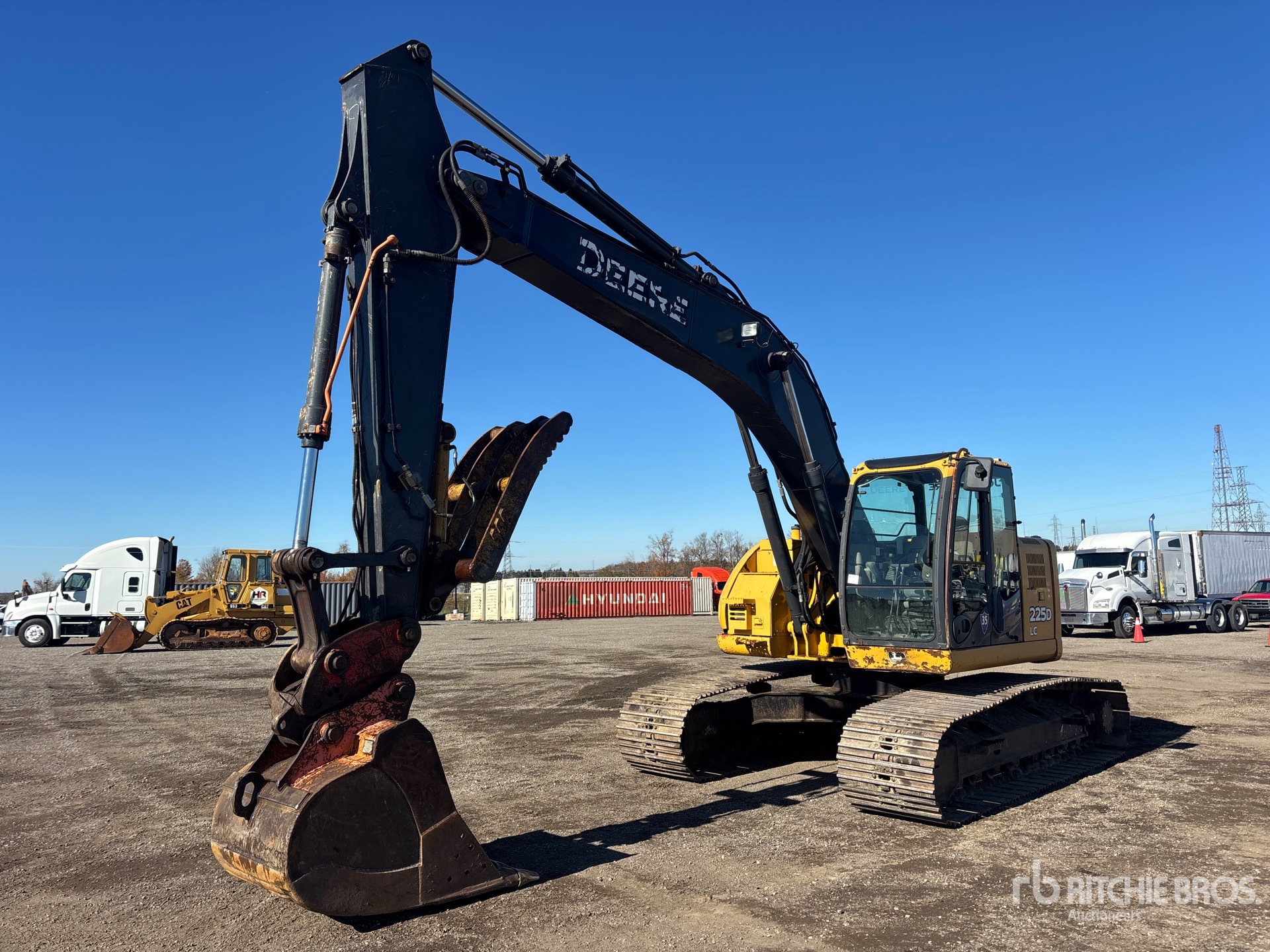 2009 John Deere 225D LC