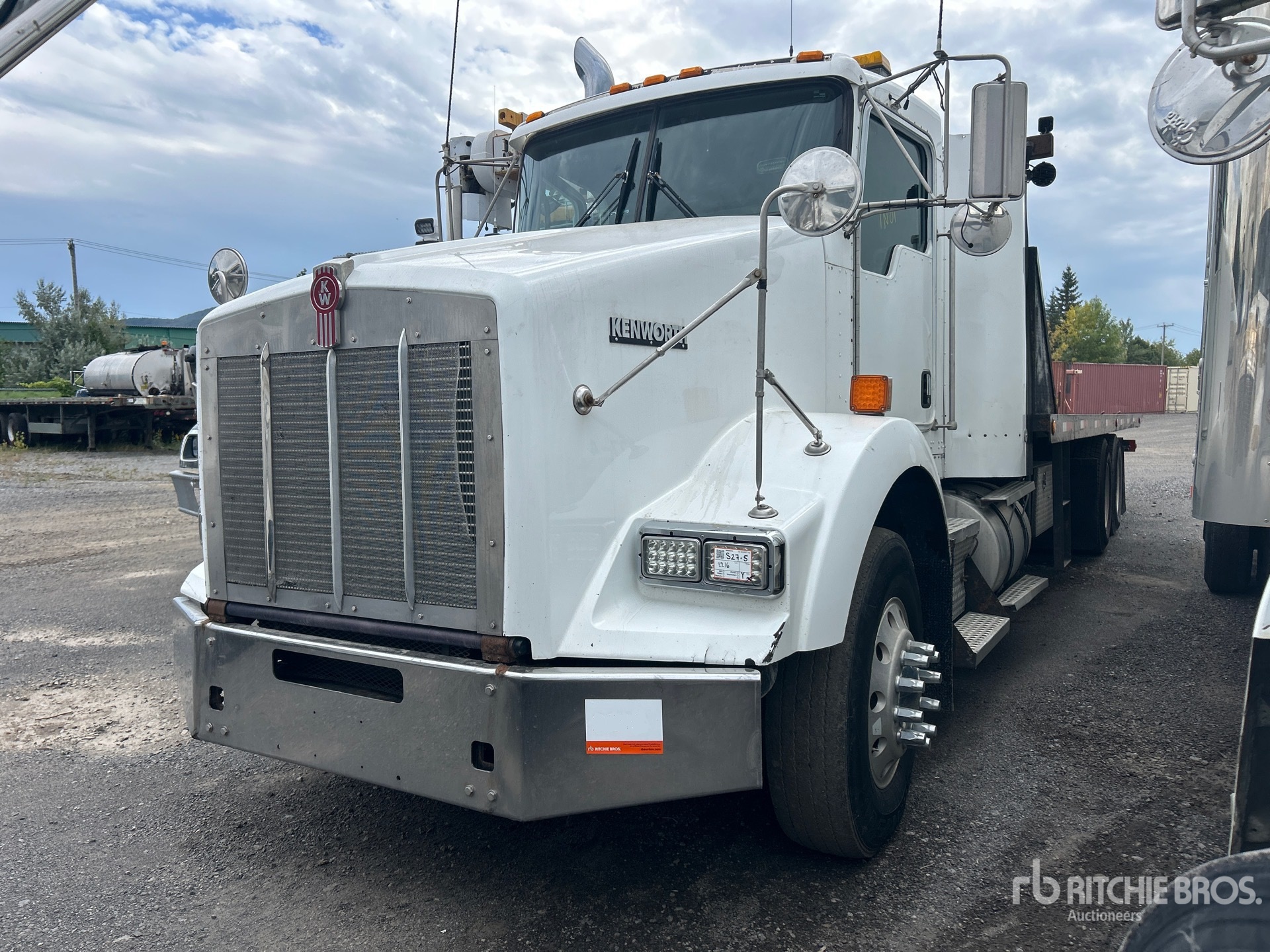 Photo of 2012 Kenworth T800