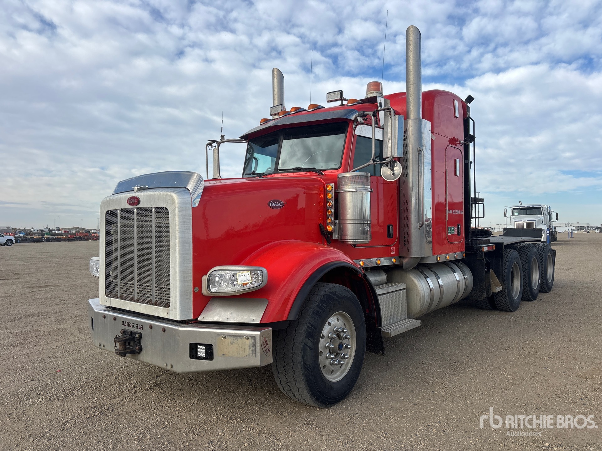 Photo of 2014 Peterbilt 367
