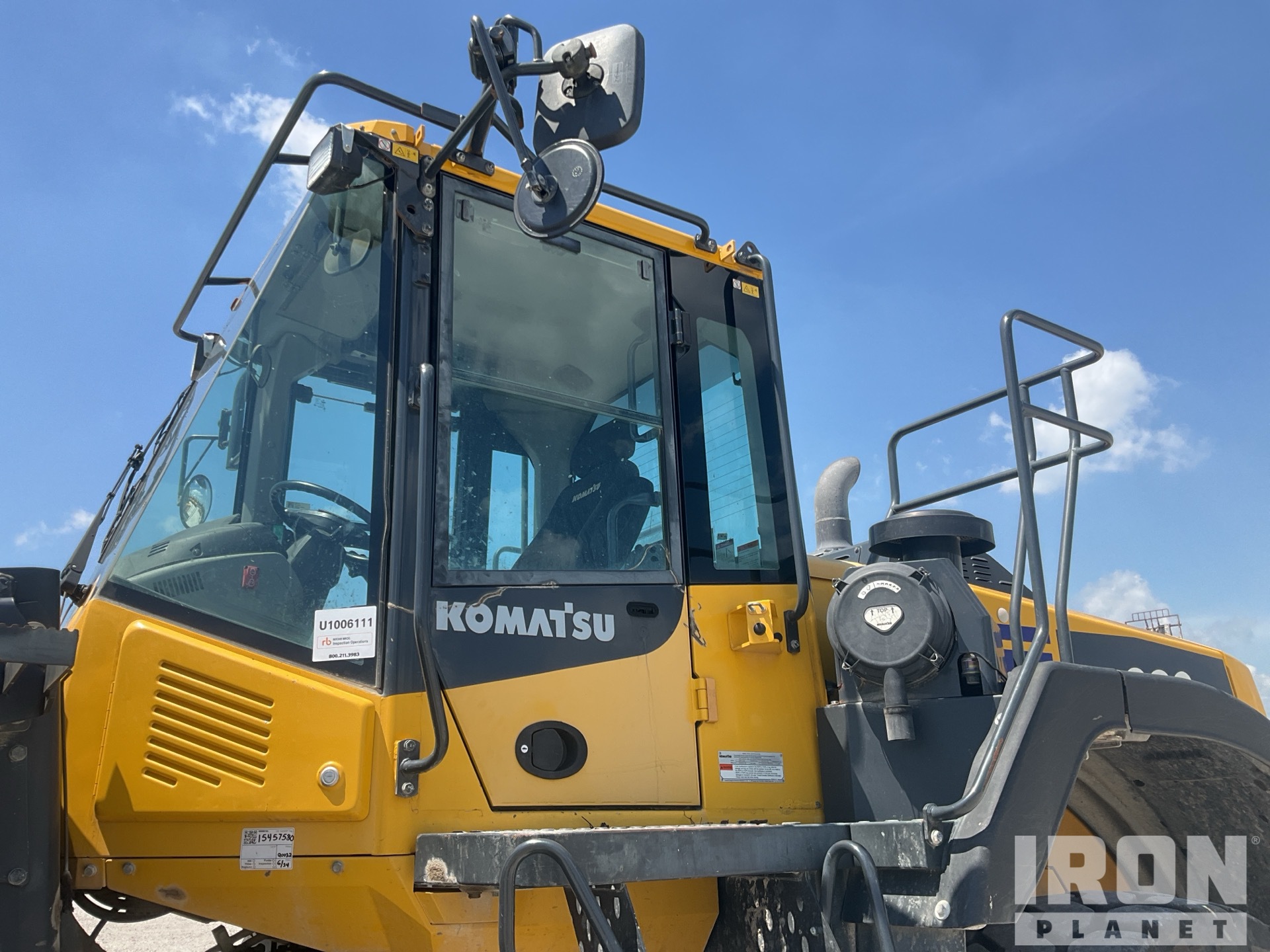2023 Komatsu WA380-8