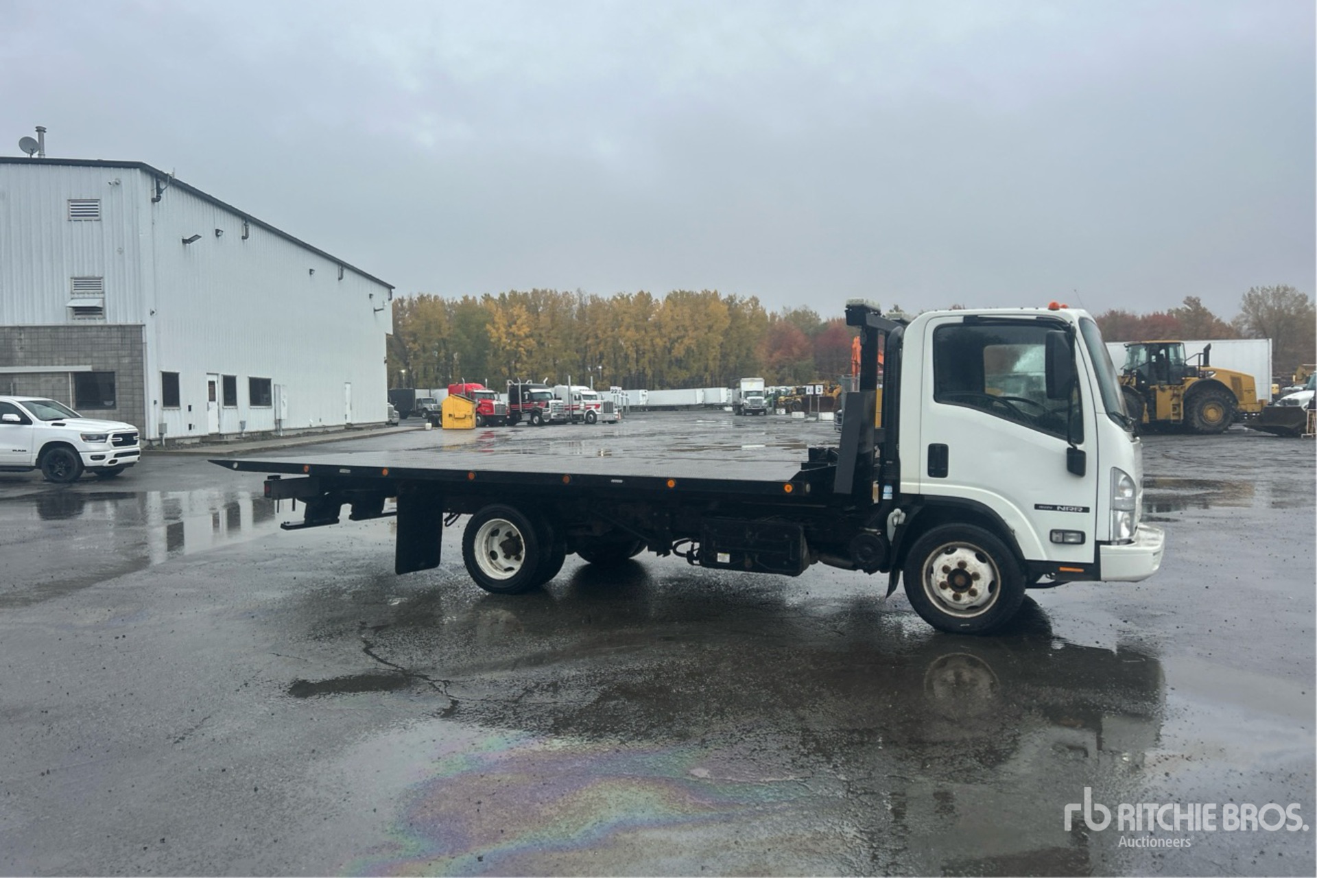 2015 Isuzu NRR