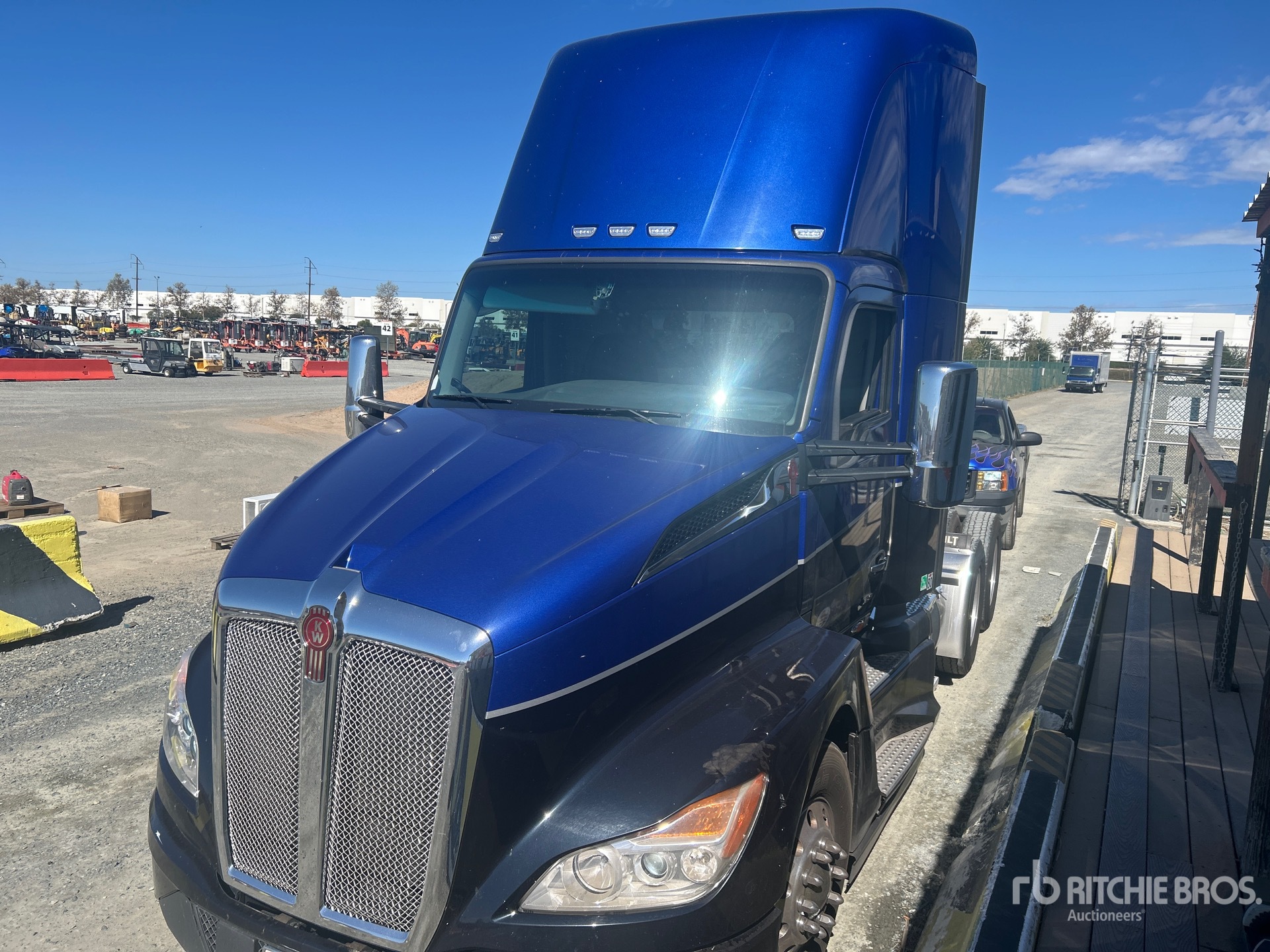 2023 Kenworth T680