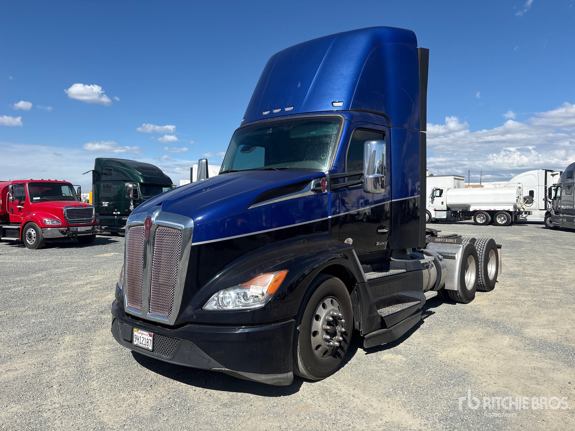 2023 Kenworth T680