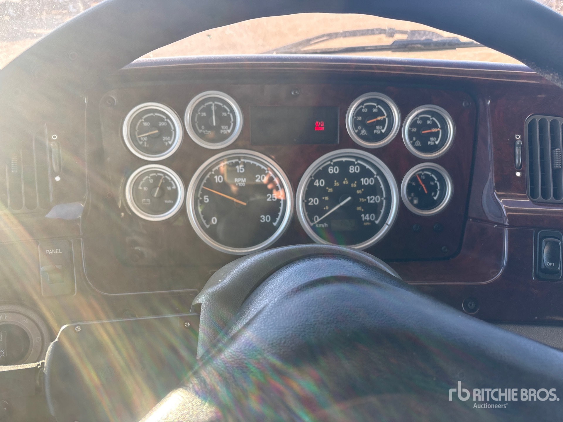 2006 Sterling AT9500