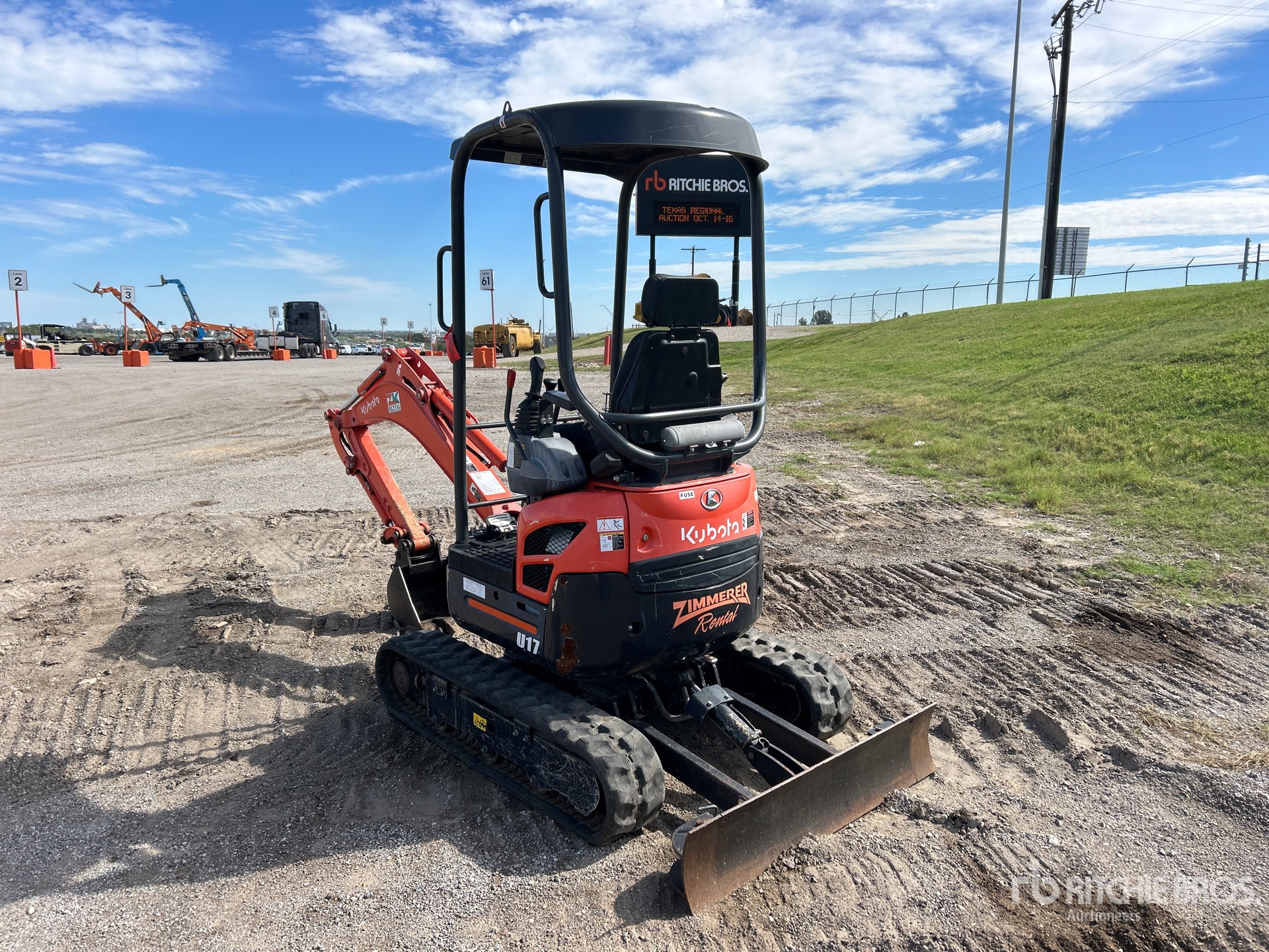 2022 Kubota U17