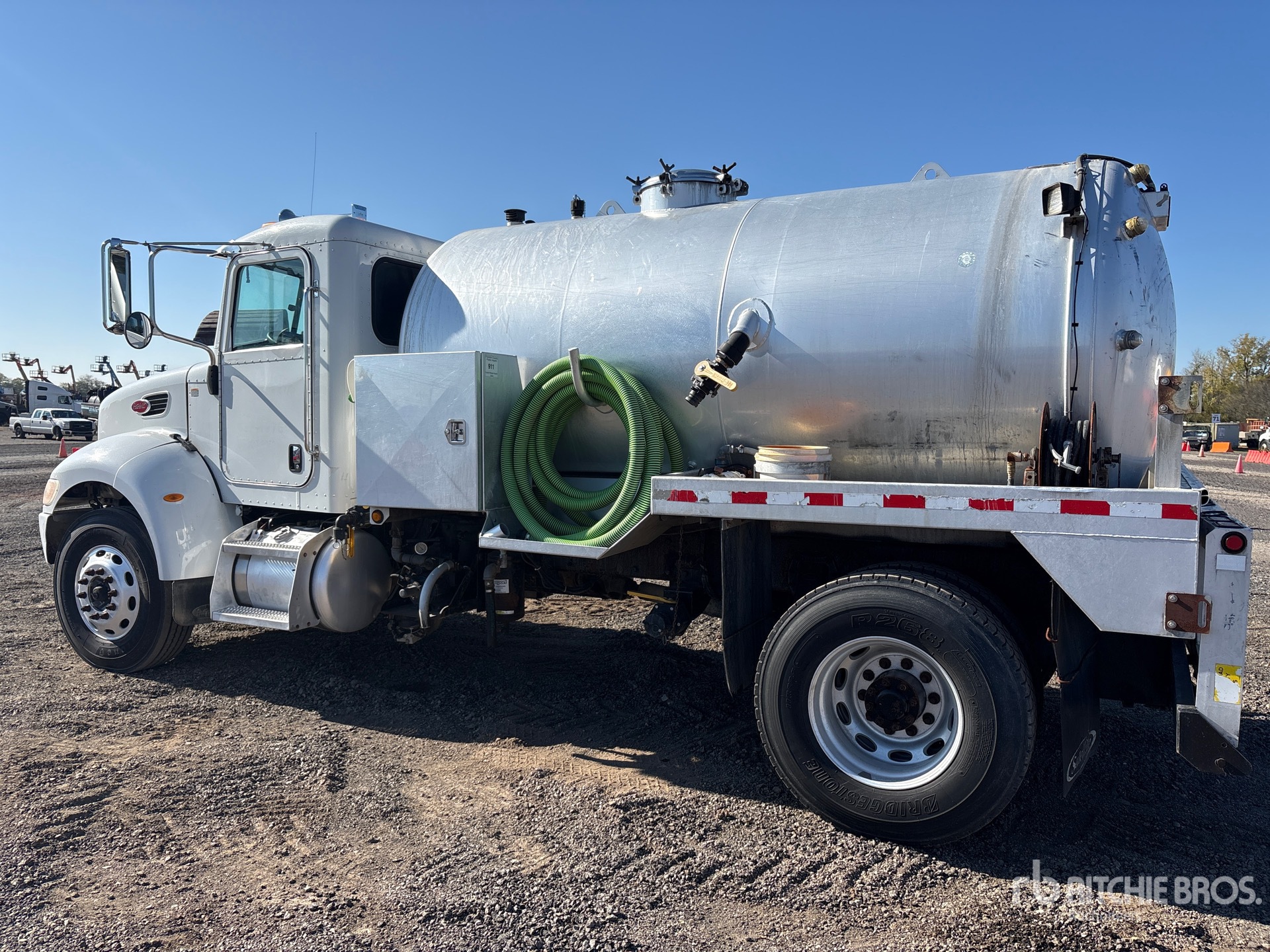 2014 Peterbilt 337