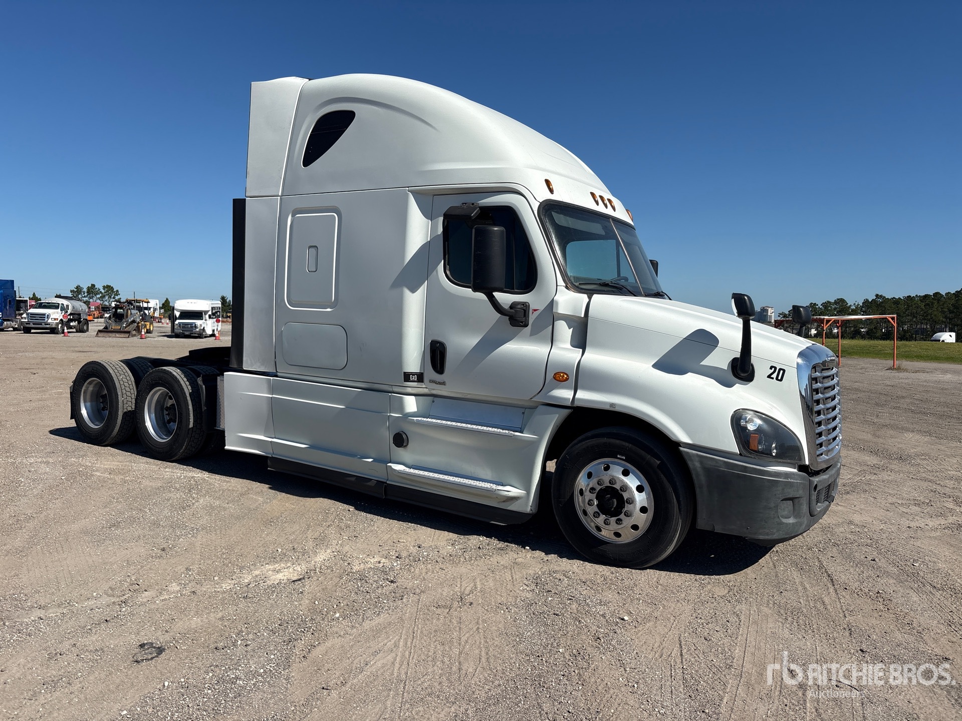 2018 Freightliner CASCADIA 125