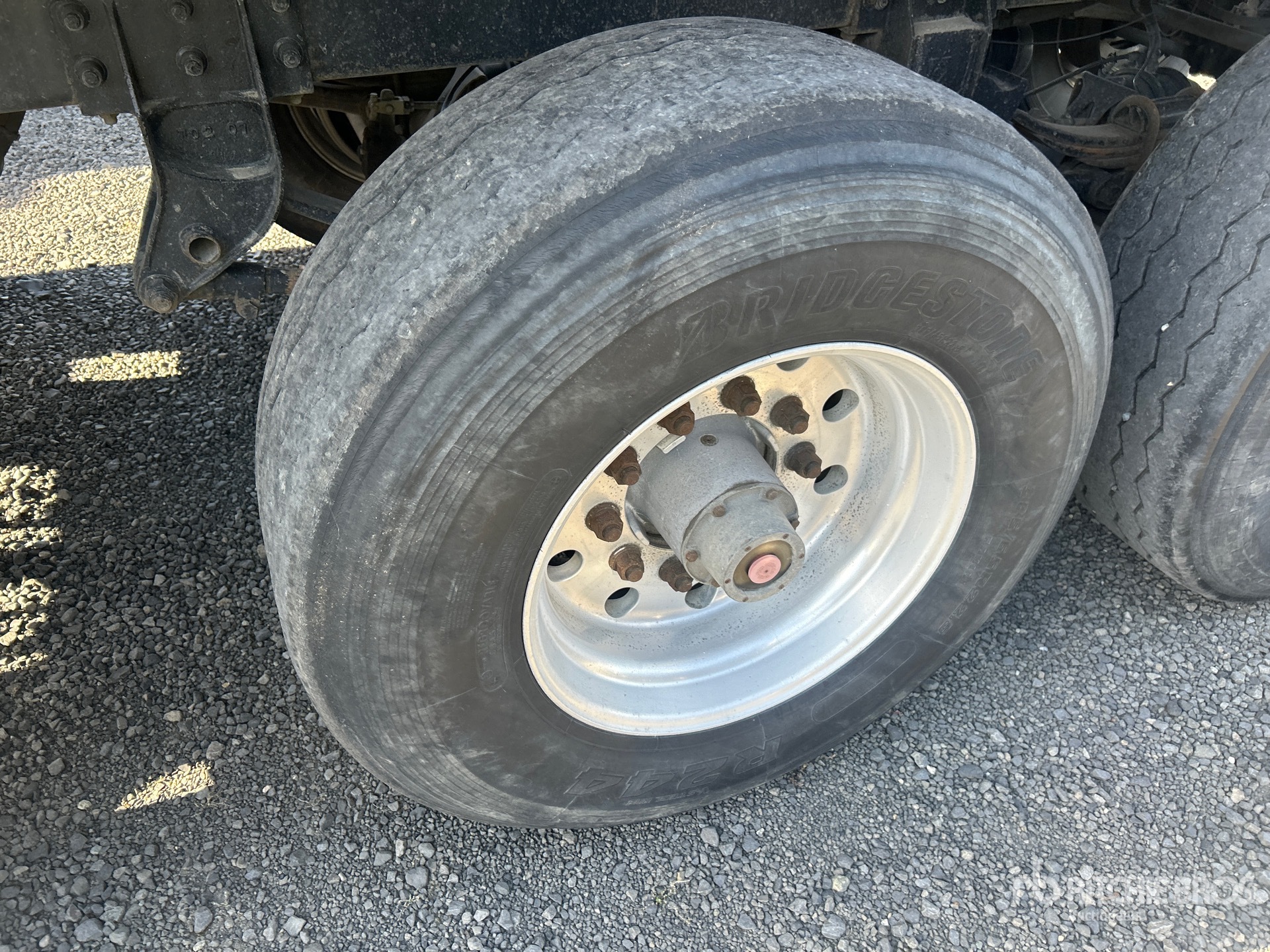 2007 Pioneer 17 ft 6 in Quad/A Turntable