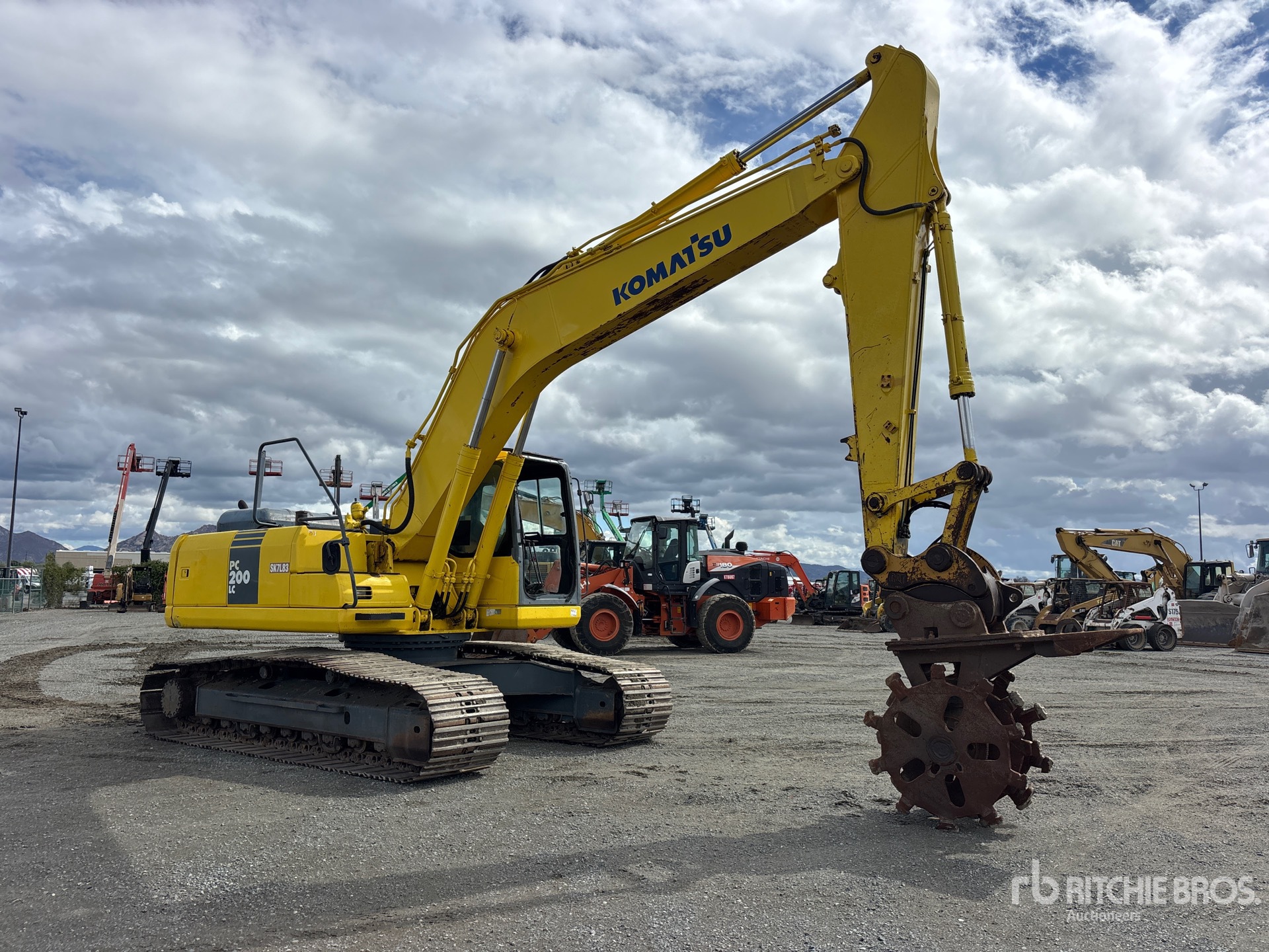 2003 Komatsu PC200LC-7L