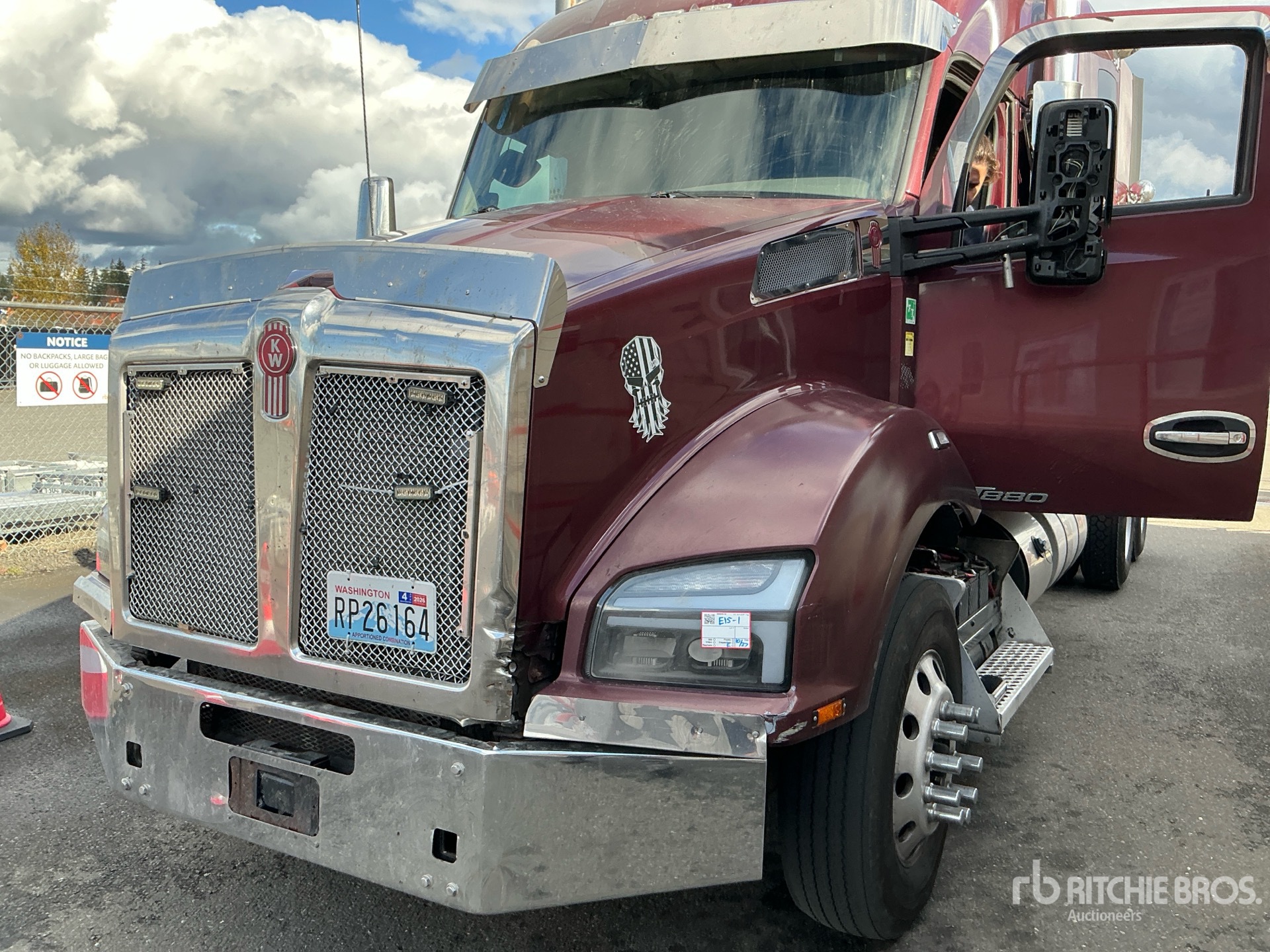 2017 Kenworth T880