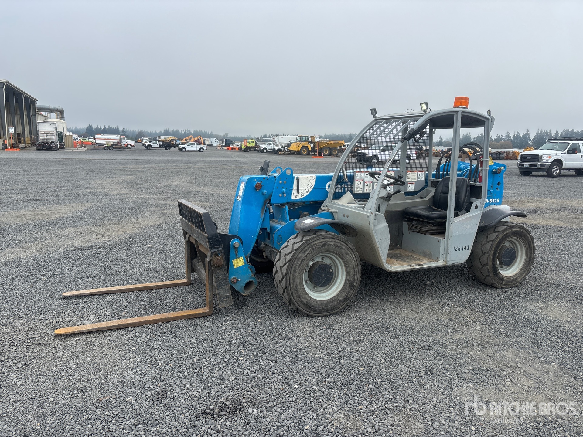 2012 Genie GTH-5519
