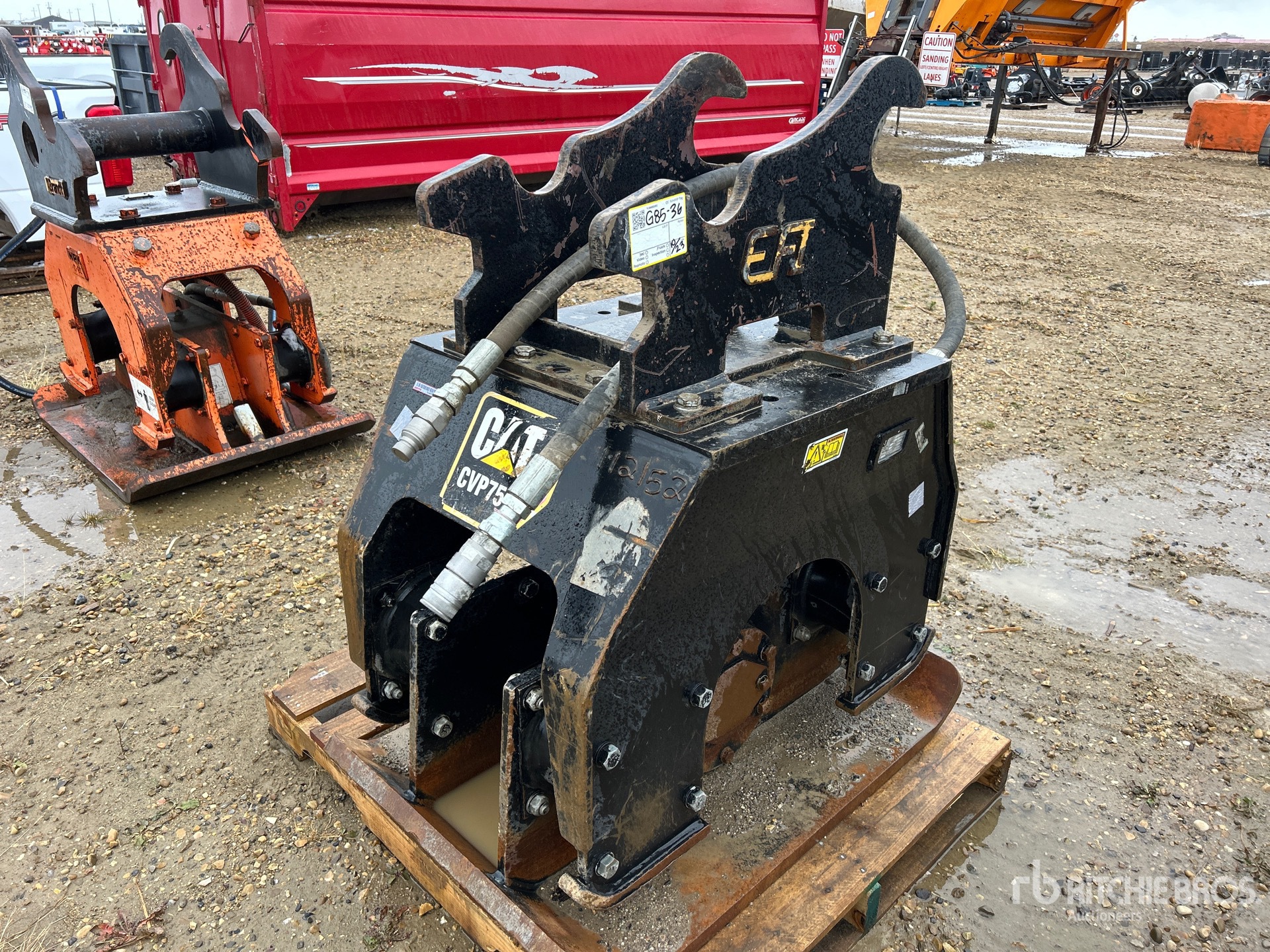 2017 Caterpillar CVP75