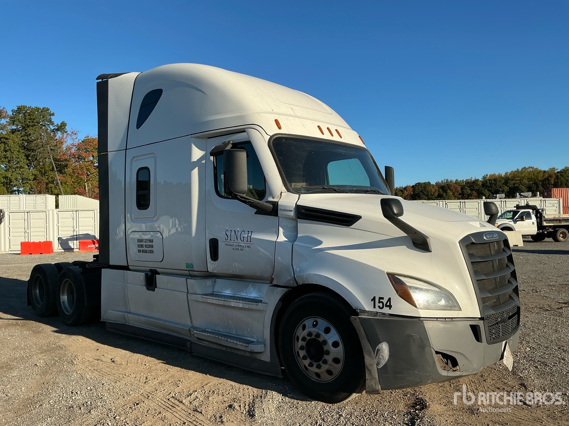 2021 Freightliner CASCADIA 126