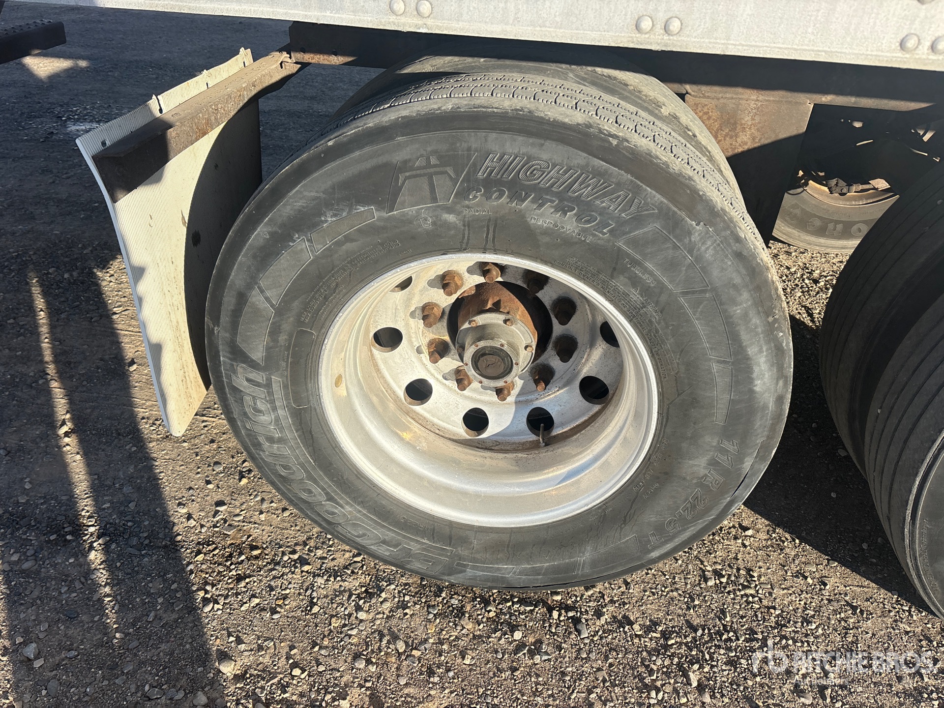 2009 Utility 53 FT X 102 IN T/A