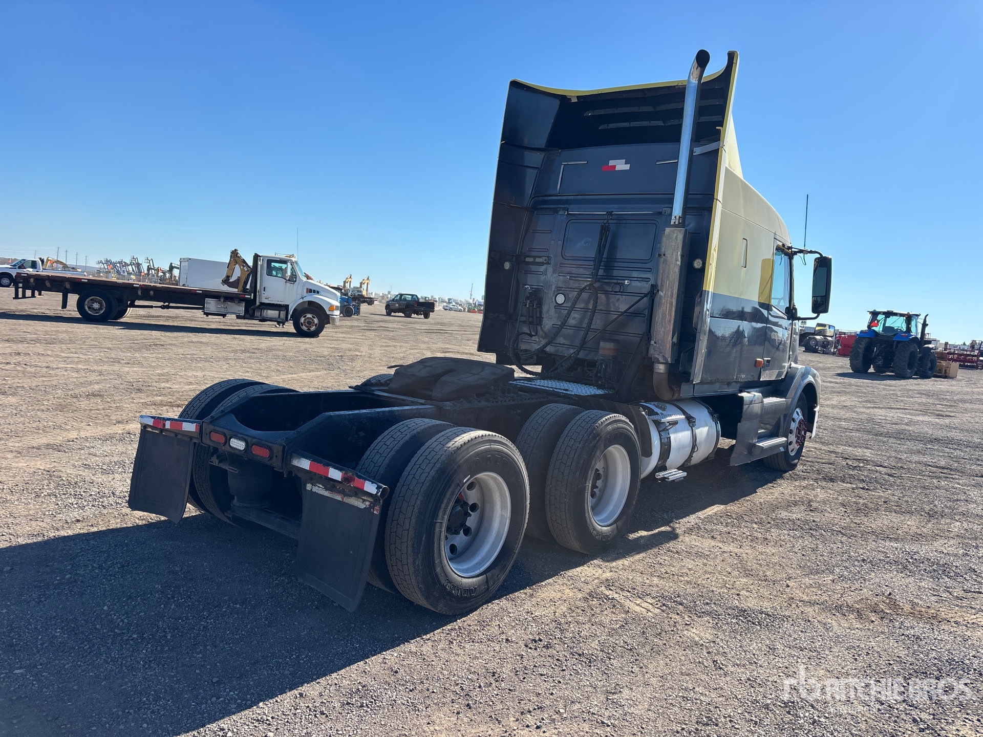 2007 Volvo VNL
