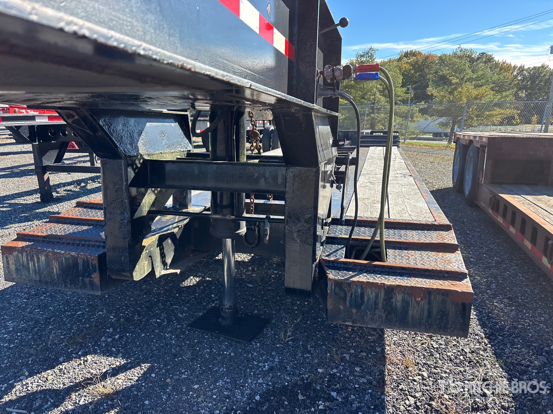 1987 Fruehauf T/A REMOVABLE GOOSENECK