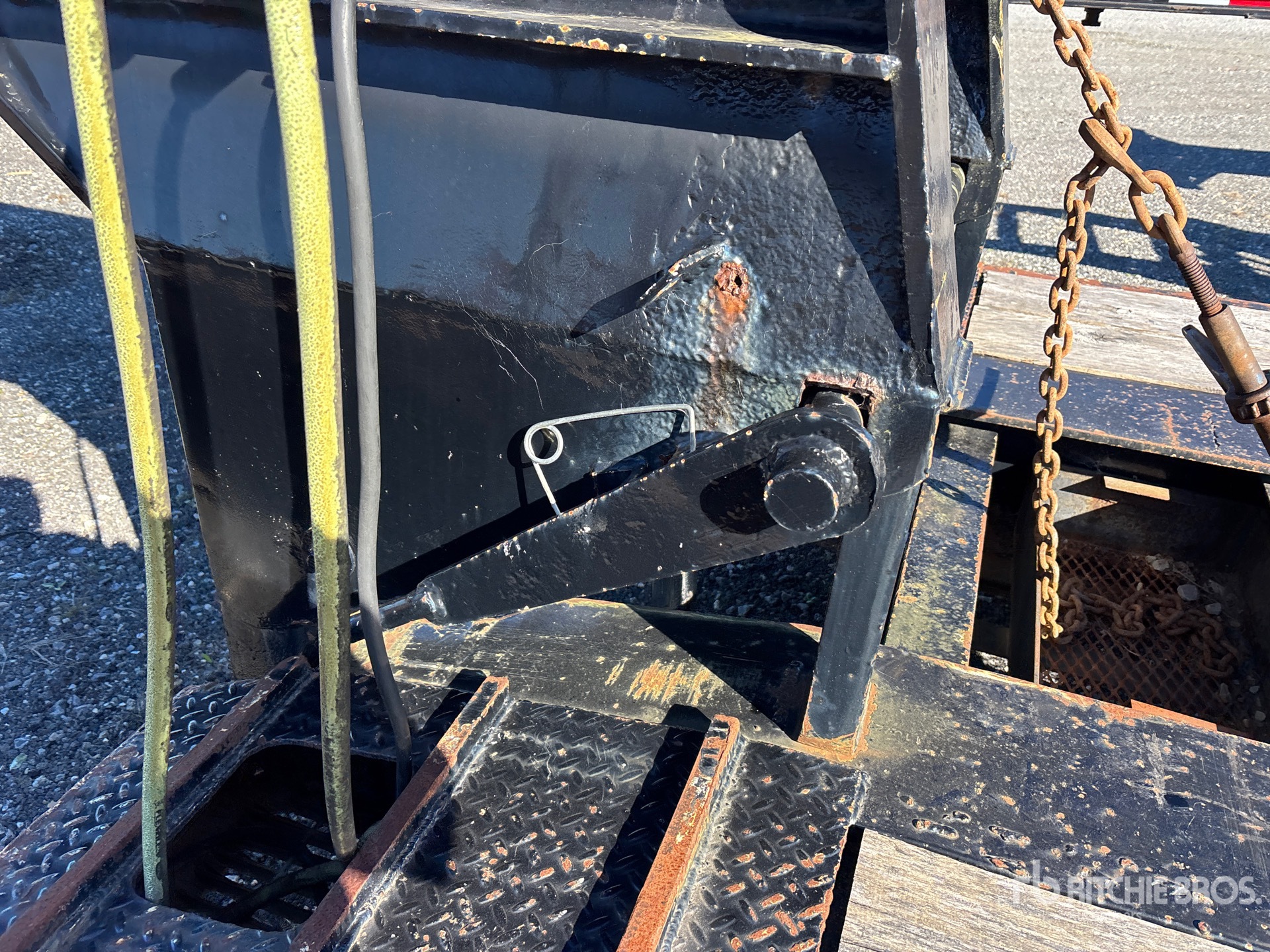 1987 Fruehauf T/A REMOVABLE GOOSENECK