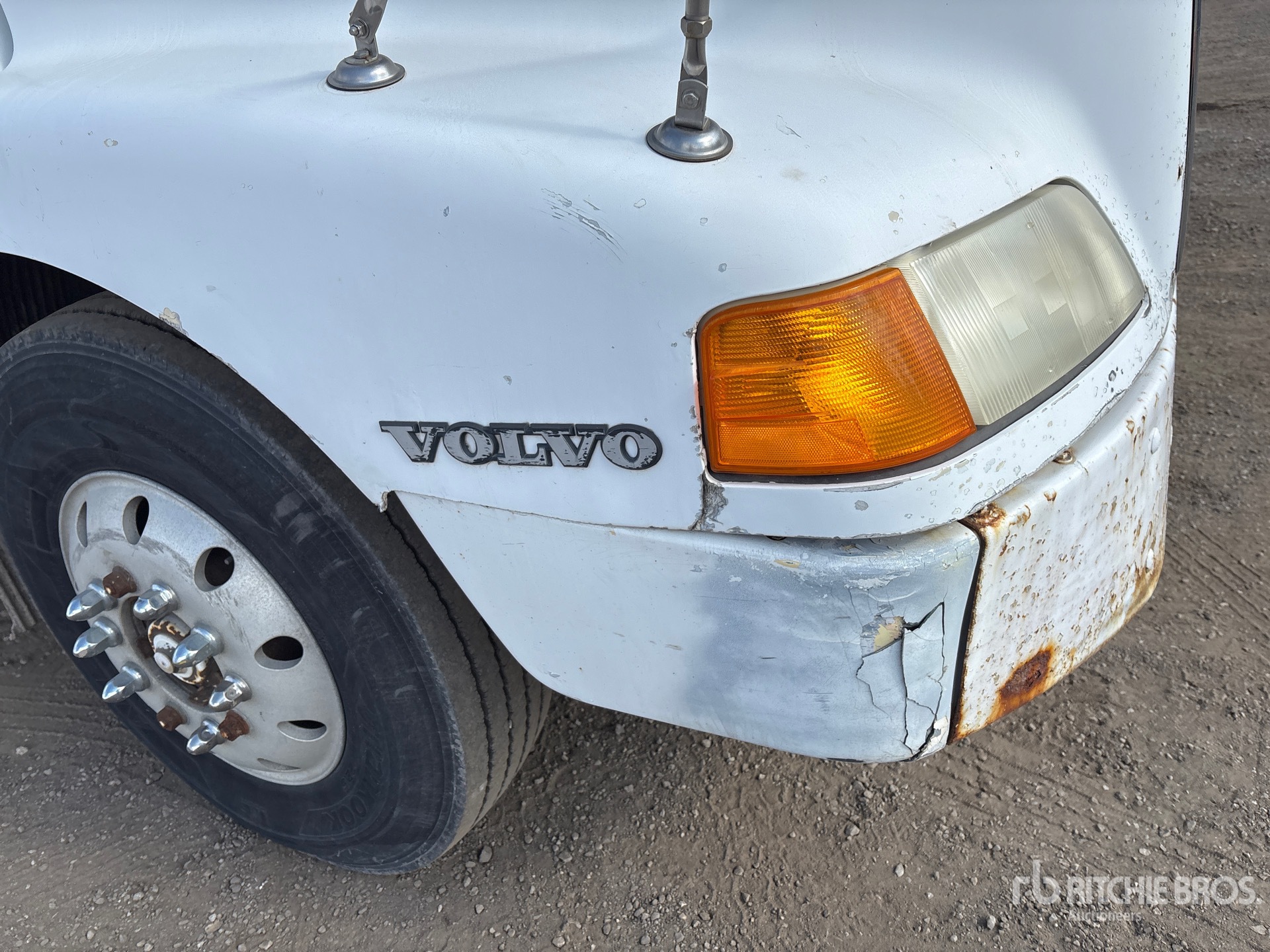 1999 Volvo VN
